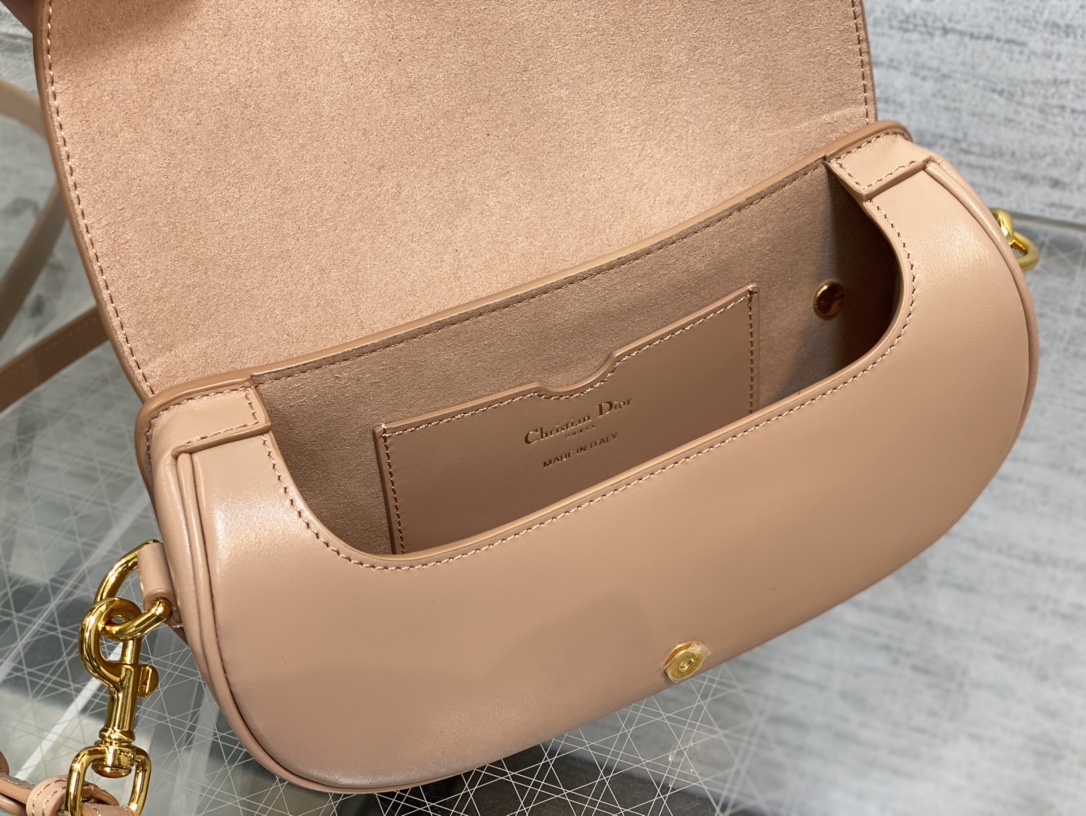 Bagsaaa D10r Bobby East-West Bag Light Pink - 21 x 12 x 5.1 cm