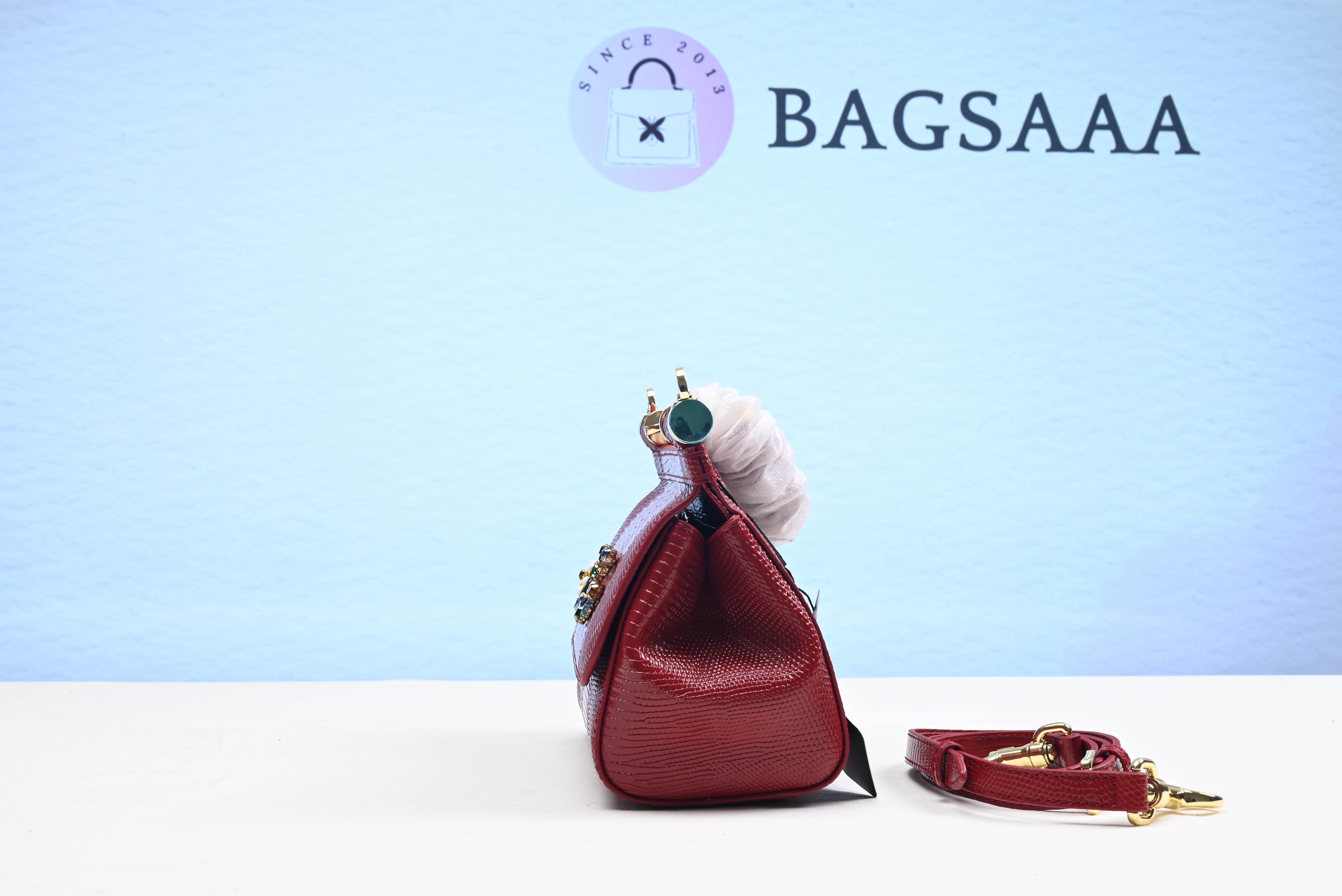 Bagsaaa DOLCE & GABBANASmall Iguana Print Calfskin Sicily Bag With Crystal Dg Logo Patch - Red