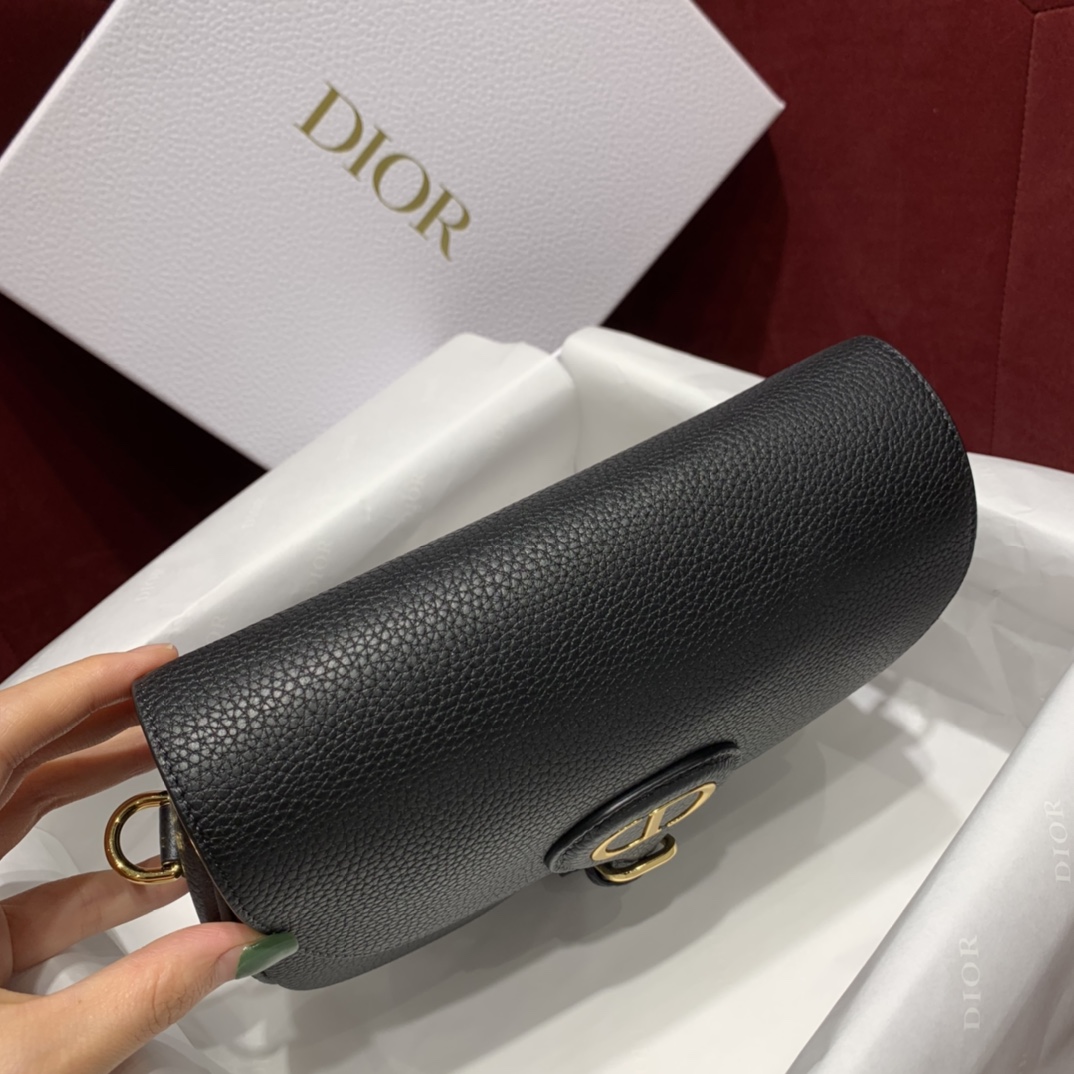 Bagsaaa D10r Medium Bobby Grained Calfkskin Black Bag
