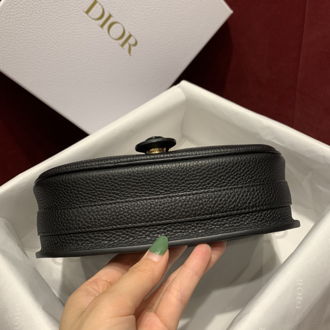 Bagsaaa D10r Medium Bobby Grained Calfkskin Black Bag