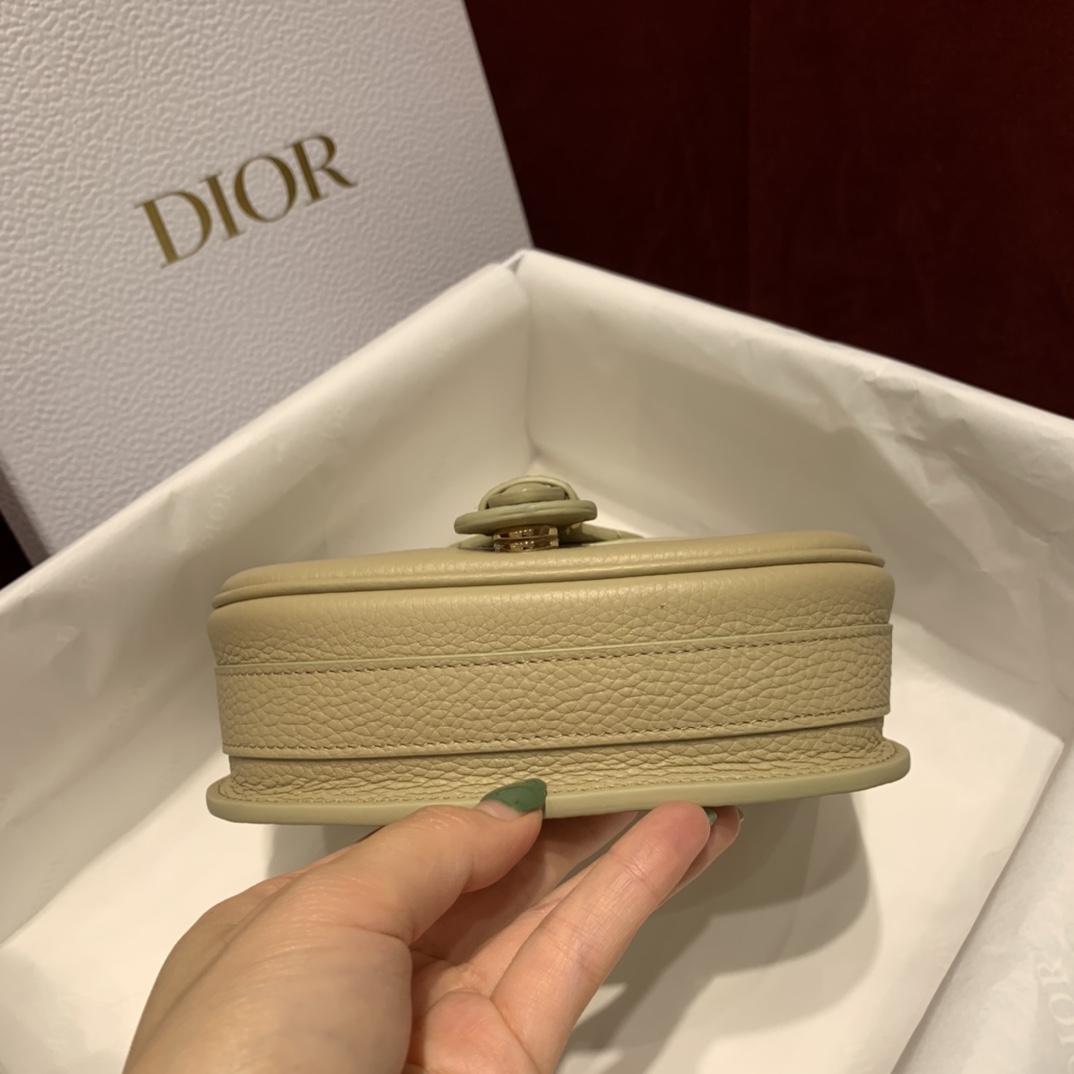 Bagsaaa D10r Small Bobby Grained Calfkskin Beige Bag