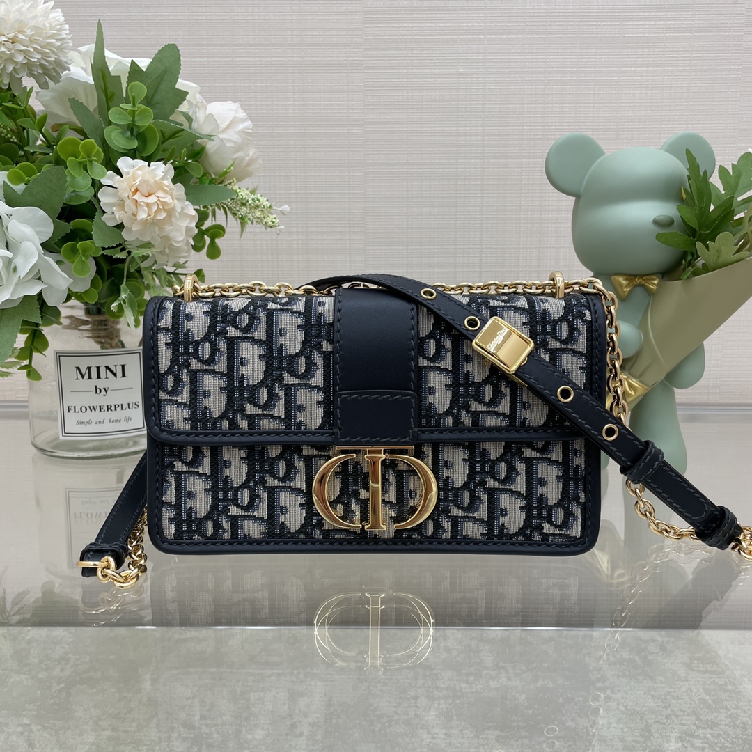 Bagsaaa D10r 30 Montaigne Oblique Blue - 21.5*12*6cm