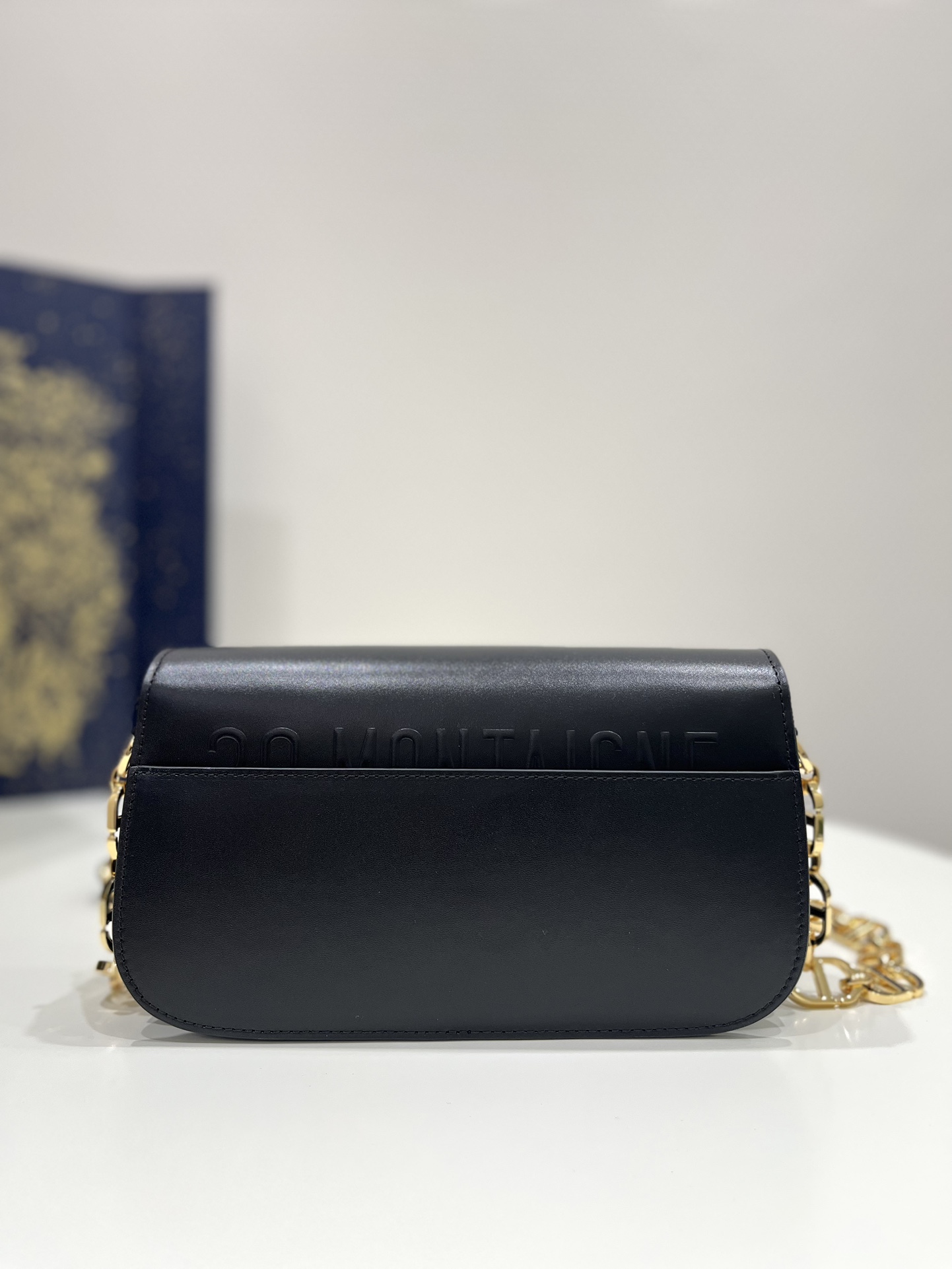 Bagsaaa D10r 30 Montaigne Avenue Bag Black Box Calfskin - 22.5 x 12.5 x 6.5 cm