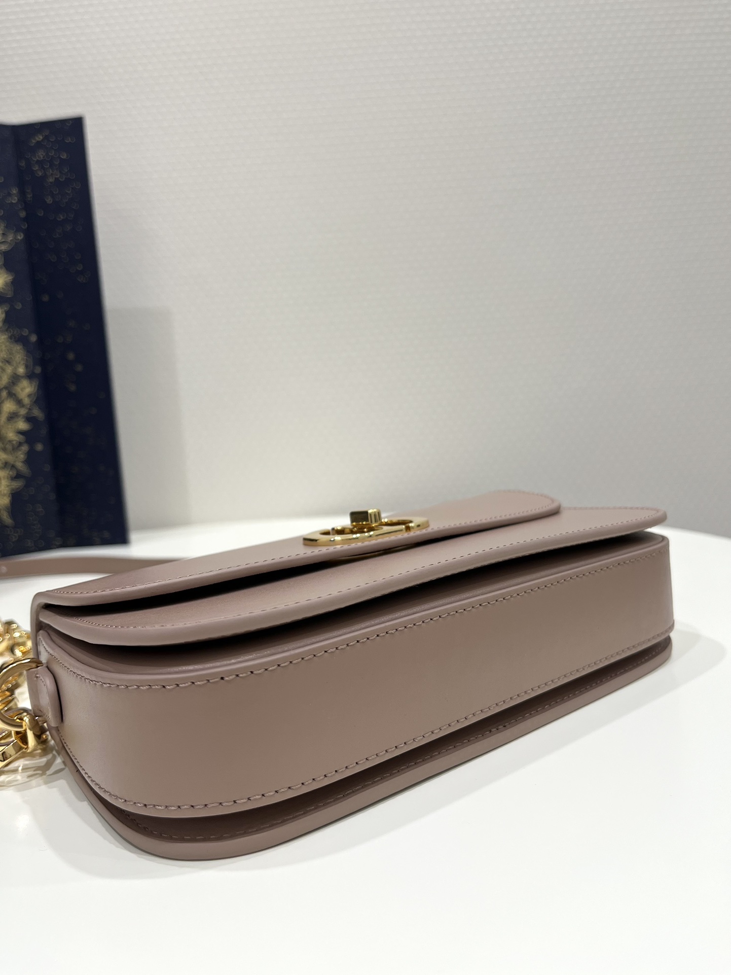 Bagsaaa D10r 30 Montaigne Avenue Bag Pink Box Calfskin - 22.5 x 12.5 x 6.5 cm