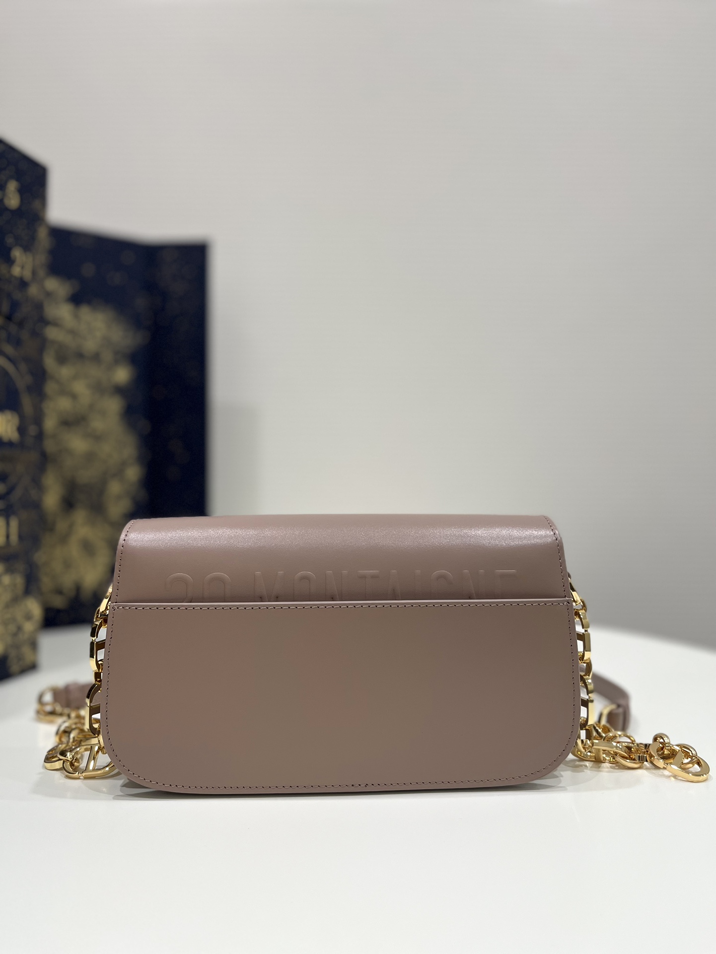 Bagsaaa D10r 30 Montaigne Avenue Bag Pink Box Calfskin - 22.5 x 12.5 x 6.5 cm