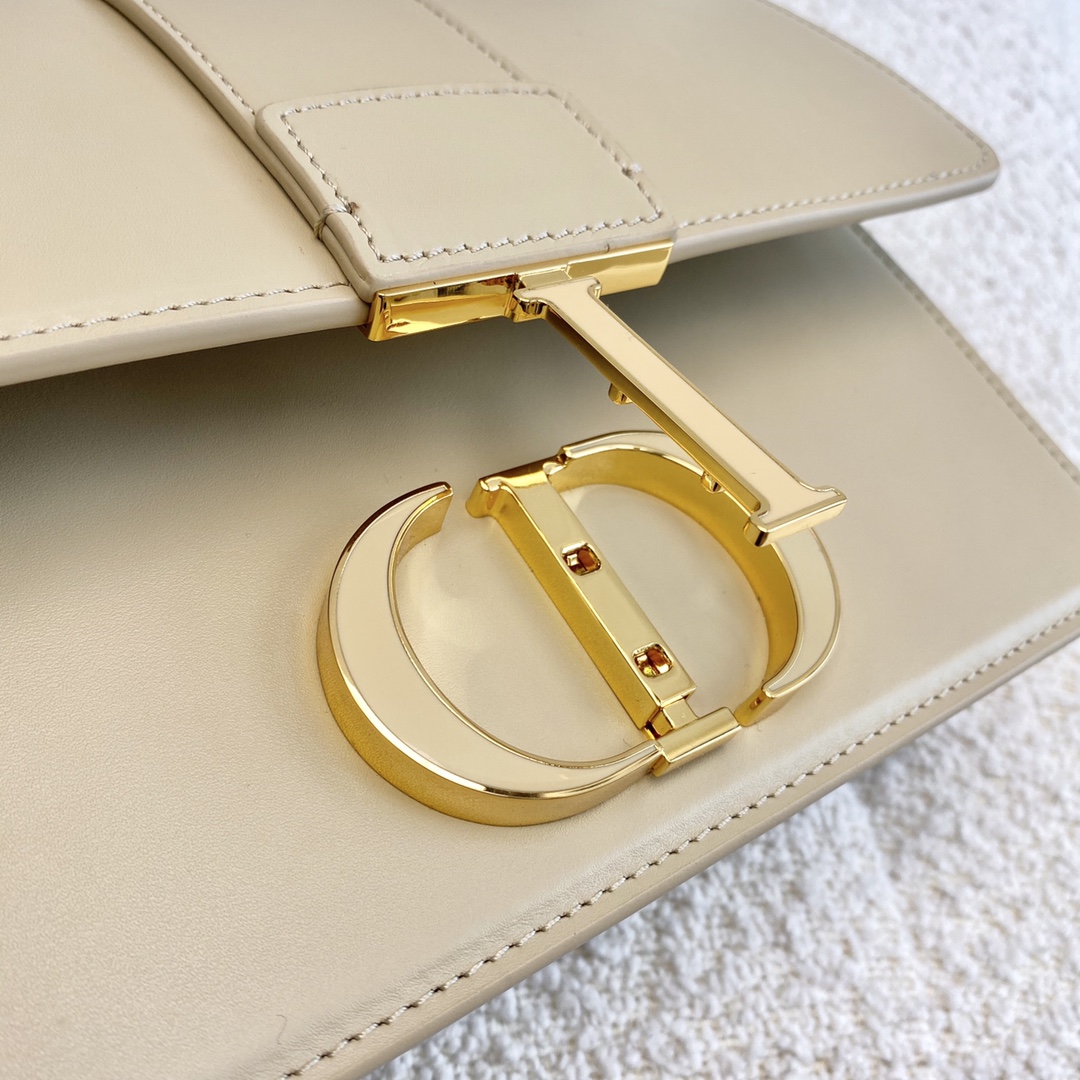 Bagsaaa D10r Montaigne Beige Bag - 24 x 17 x 8 cm
