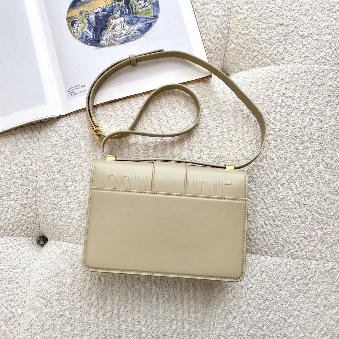 Bagsaaa D10r Montaigne Beige Bag - 24 x 17 x 8 cm