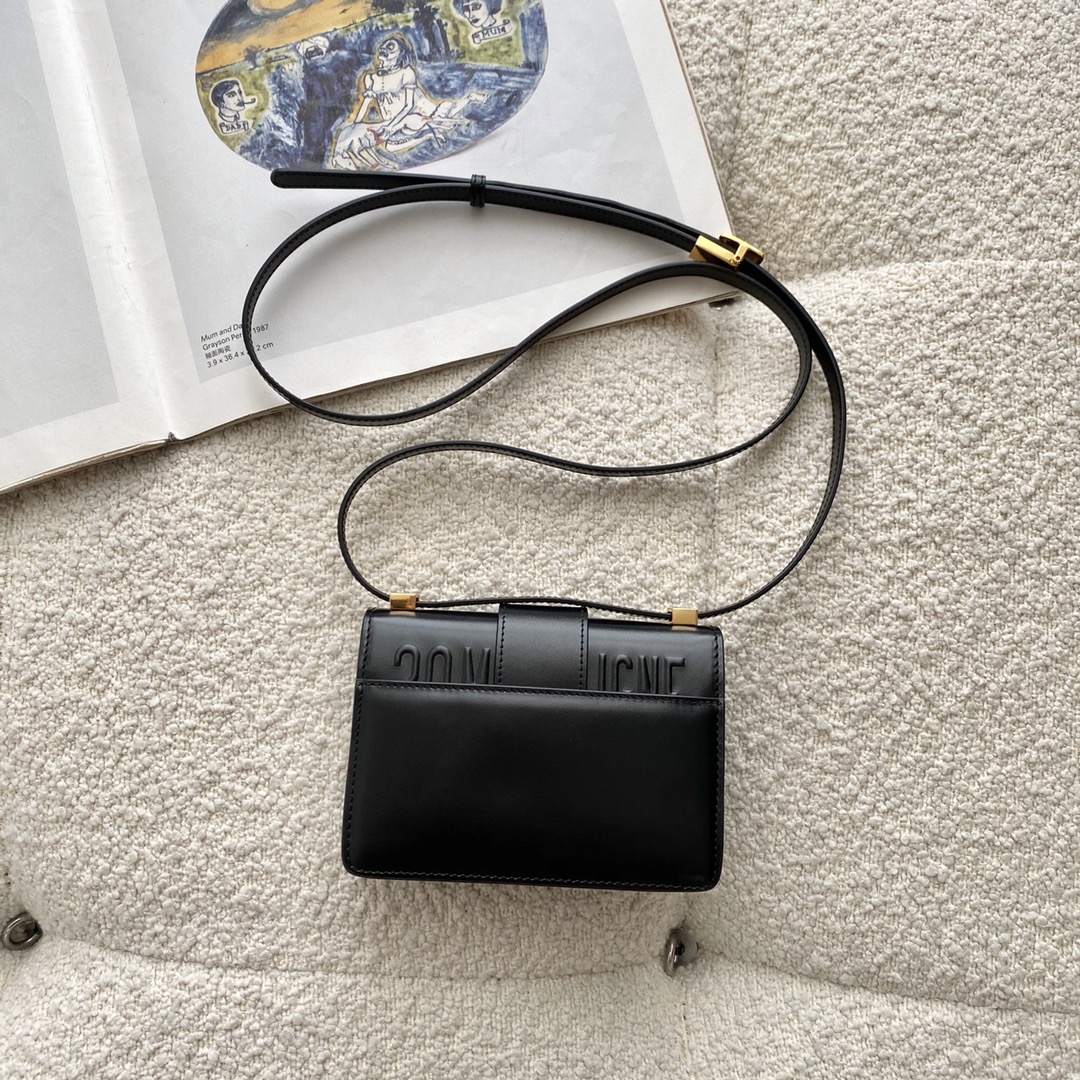 Bagsaaa D10r Mini Montaigne Black Bag - 15x11x4cm