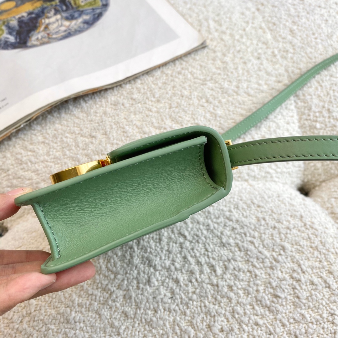 Bagsaaa D10r Mini Montaigne Green Bag - 15x11x4cm