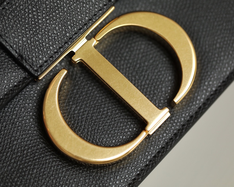 Bagsaaa D10r 30 Montaigne Grained Leather Black - 24x17x8cm