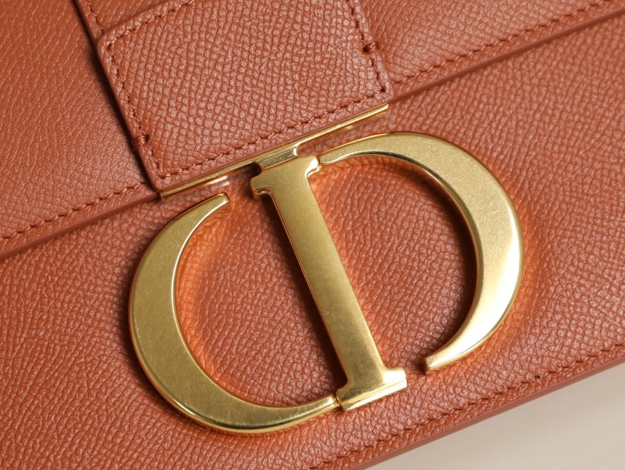 Bagsaaa D10r 30 Montaigne Grained Leather Brown - 24x17x8cm