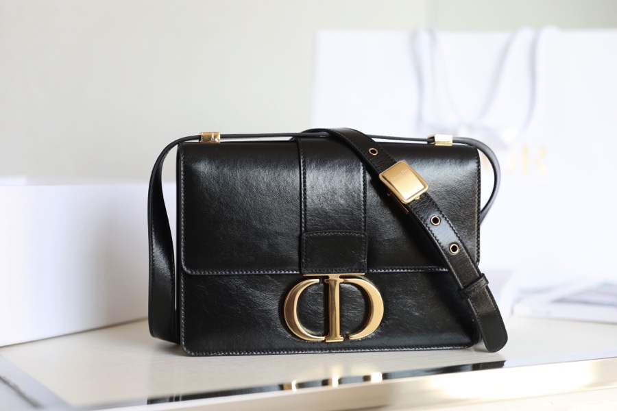 Bagsaaa D10r 30 Montaigne Black Smooth Leather 24cm