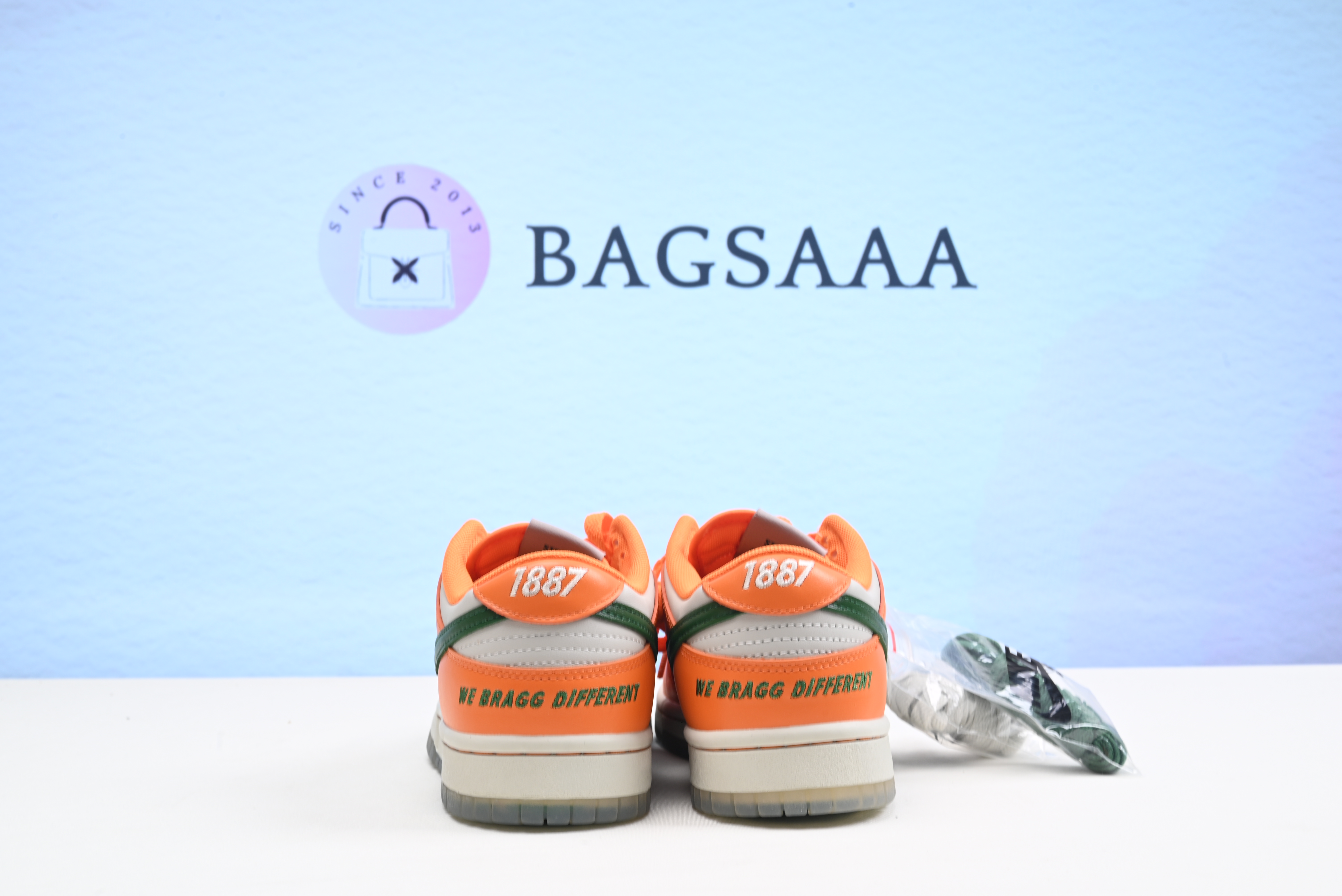 Nike SB Dunk Low Orange Horizon Fortress Green Sail
