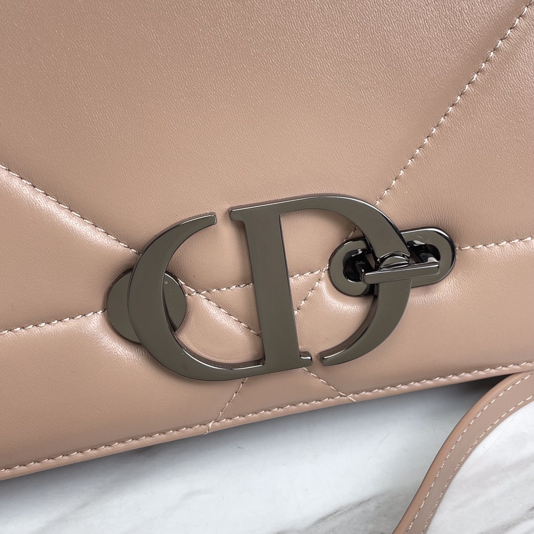 Bagsaaa D10r 30 Montaigne Chain Bag with Handle Maxicannage Beige Lambskin - 25x15x8cm