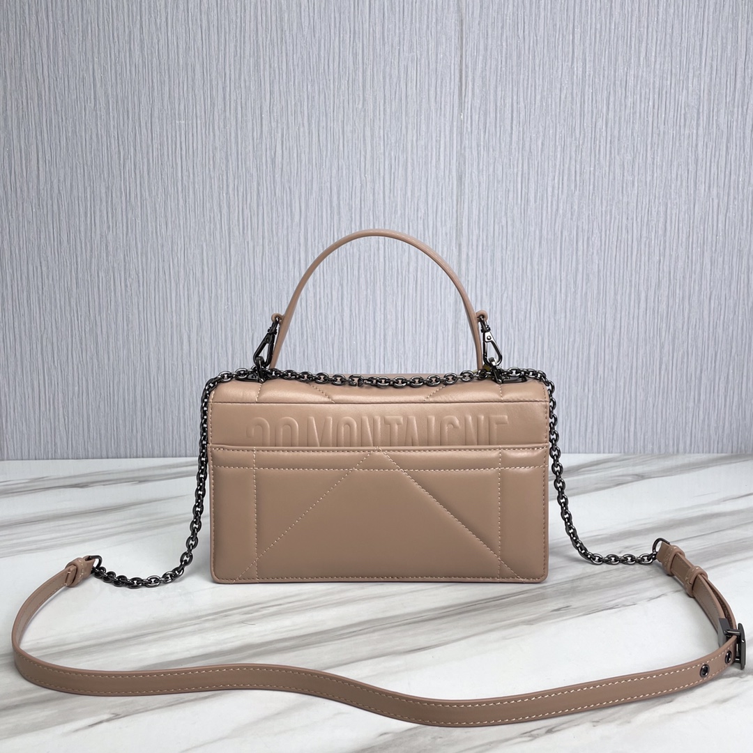 Bagsaaa D10r 30 Montaigne Chain Bag with Handle Maxicannage Beige Lambskin - 25x15x8cm