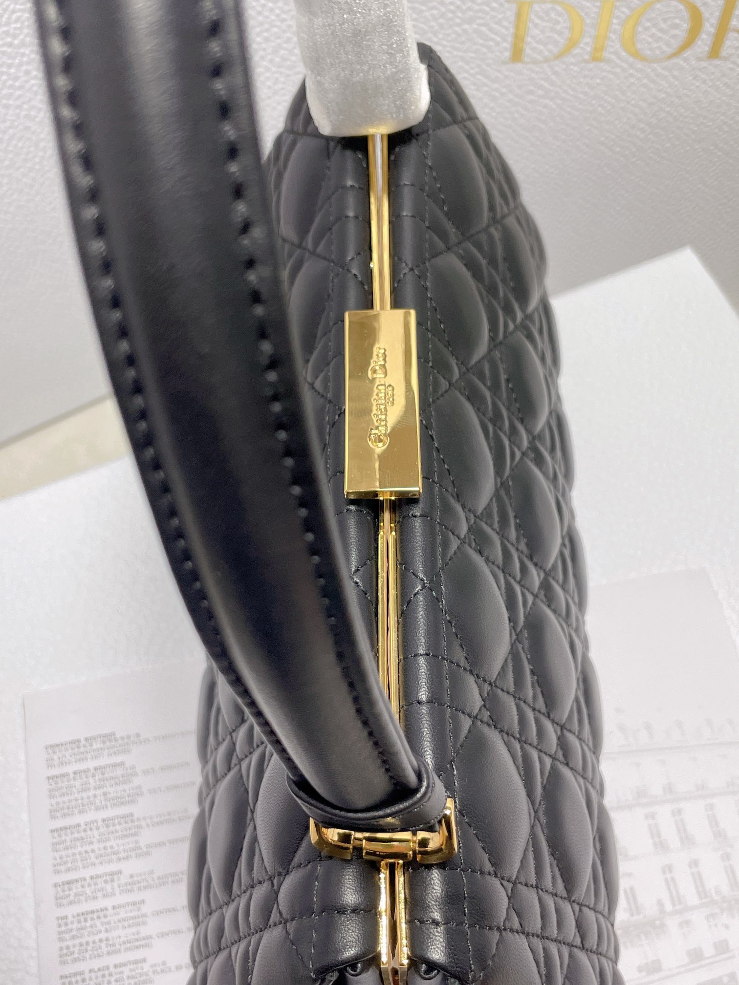 Bagsaaa D10r Caro Top Handle Black - 26x14.5x9cm