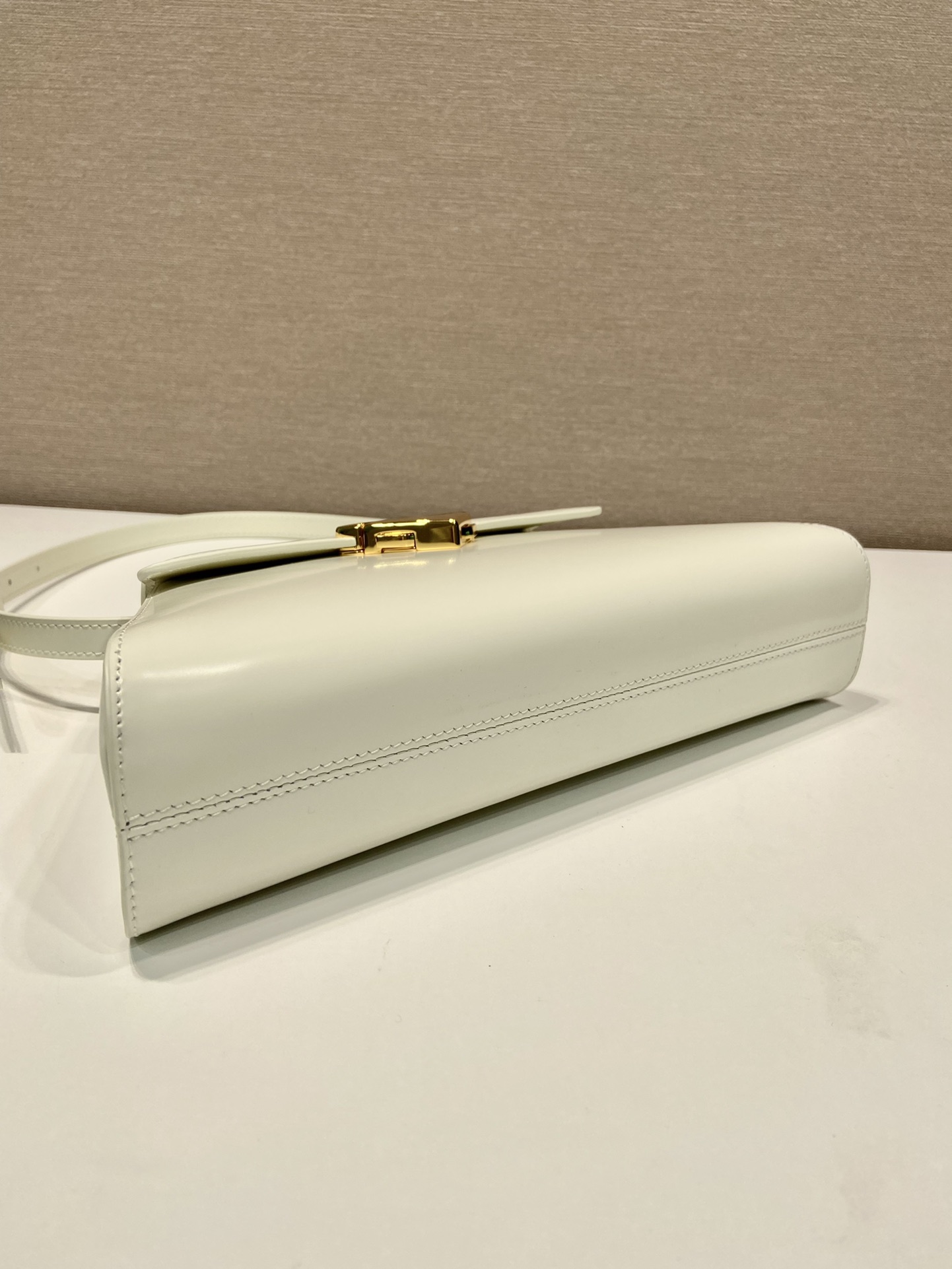Bagsaa Pra*a Logo Triangle Medium Handbag White - 28.5x14x7cm