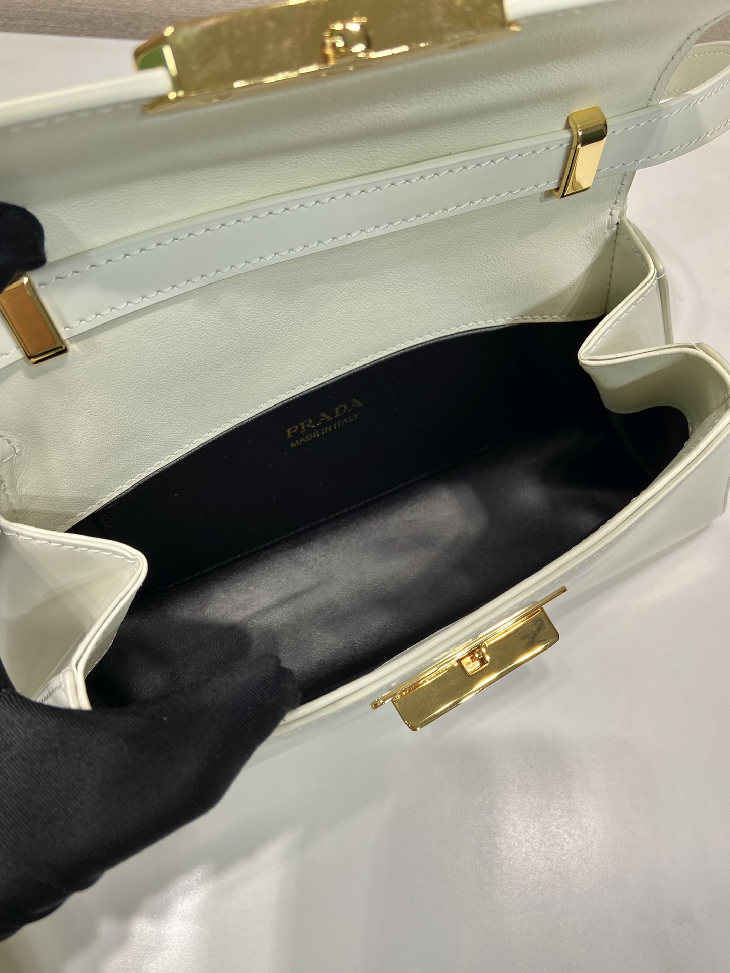 Bagsaa Pra*a Logo Triangle Medium Handbag White - 28.5x14x7cm