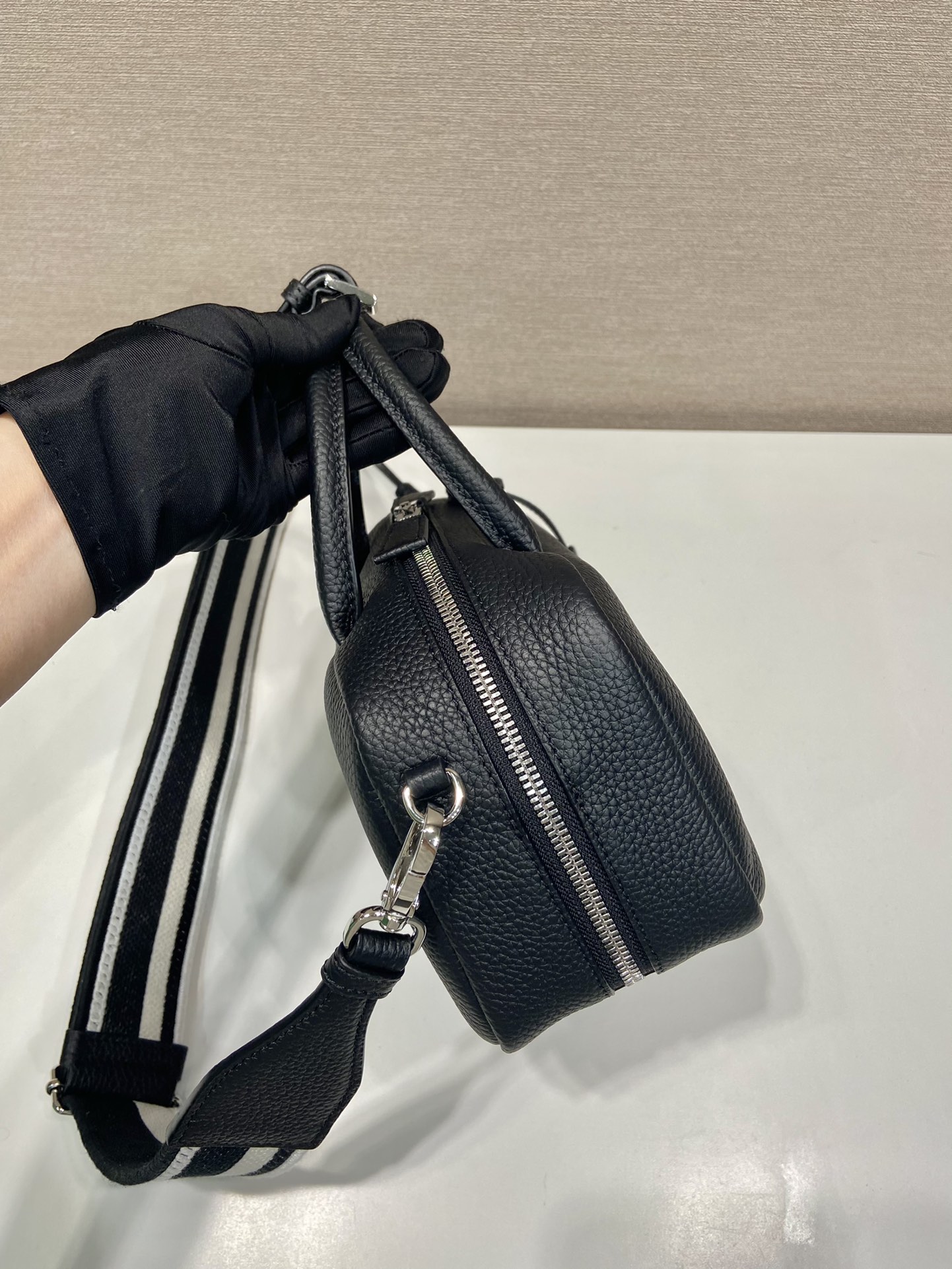 Bagsaaa Pra*a Leather top-handle bag black - 24x12x8cm
