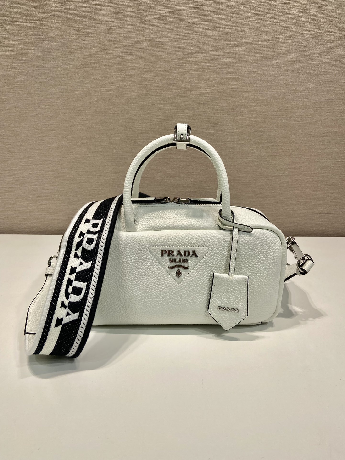 Bagsaaa Pra*a Leather top-handle bag white - 24x12x8cm
