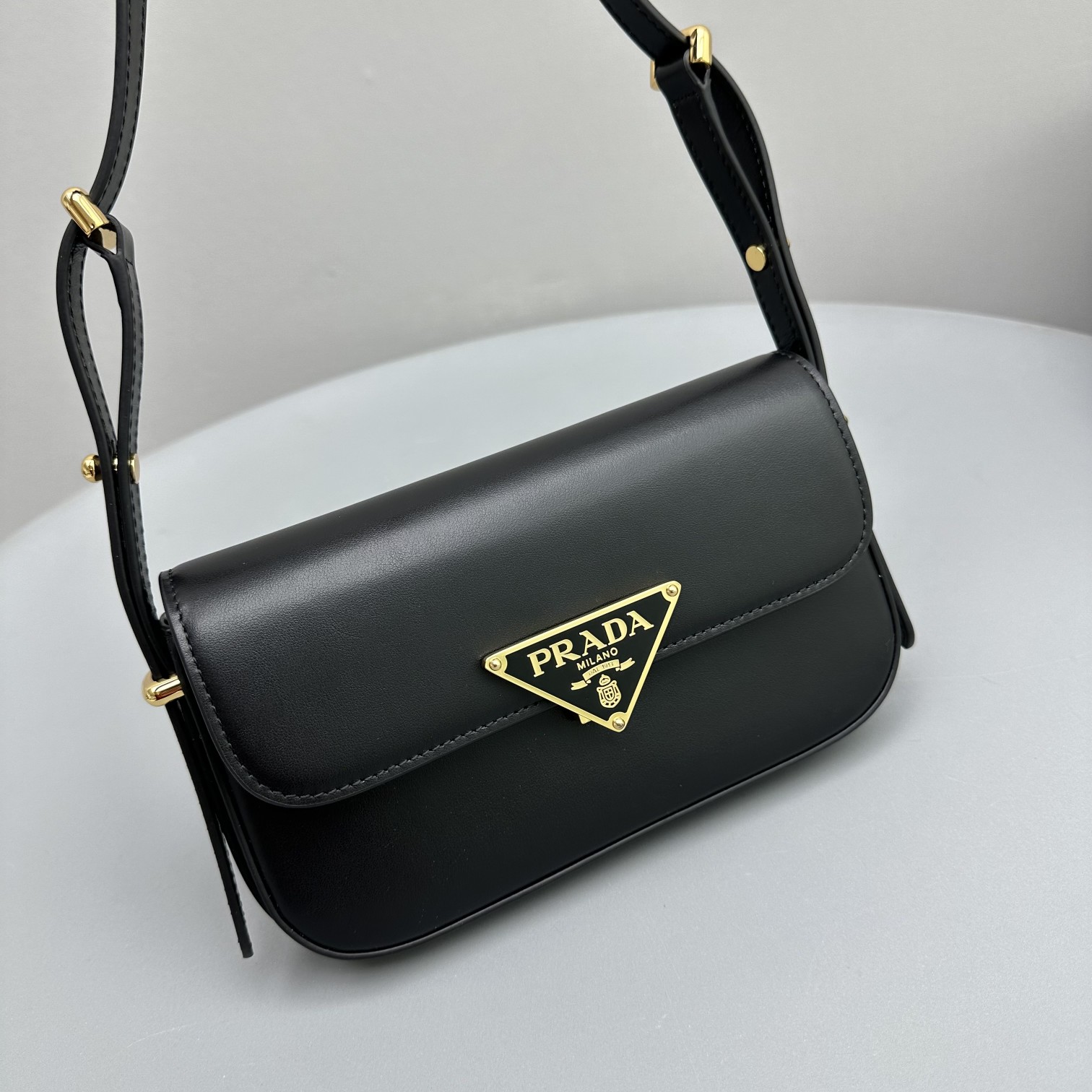 Bagsaaa Pra*a Leather shoulder bag black - 20x10.5x4cm