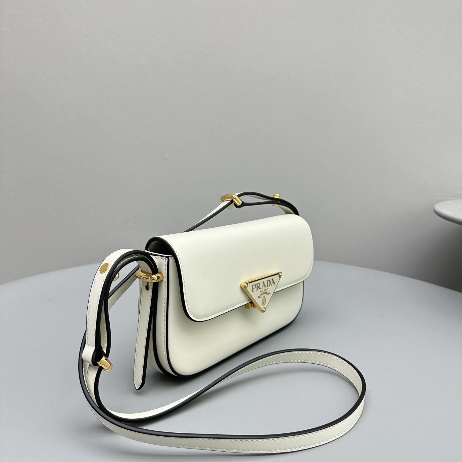 Bagsaaa Pra*a Leather shoulder bag white - 20x10.5x4cm