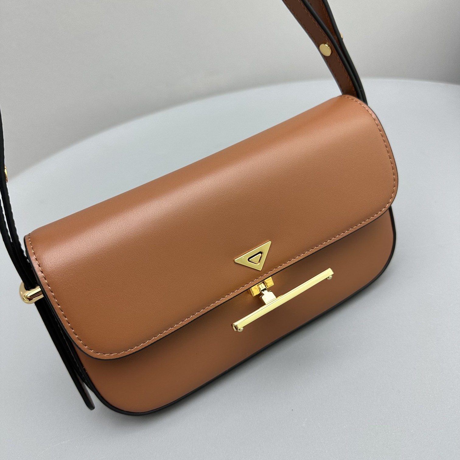 Bagsaaa Pra*a Leather shoulder bag brown - 20x10.5x4cm