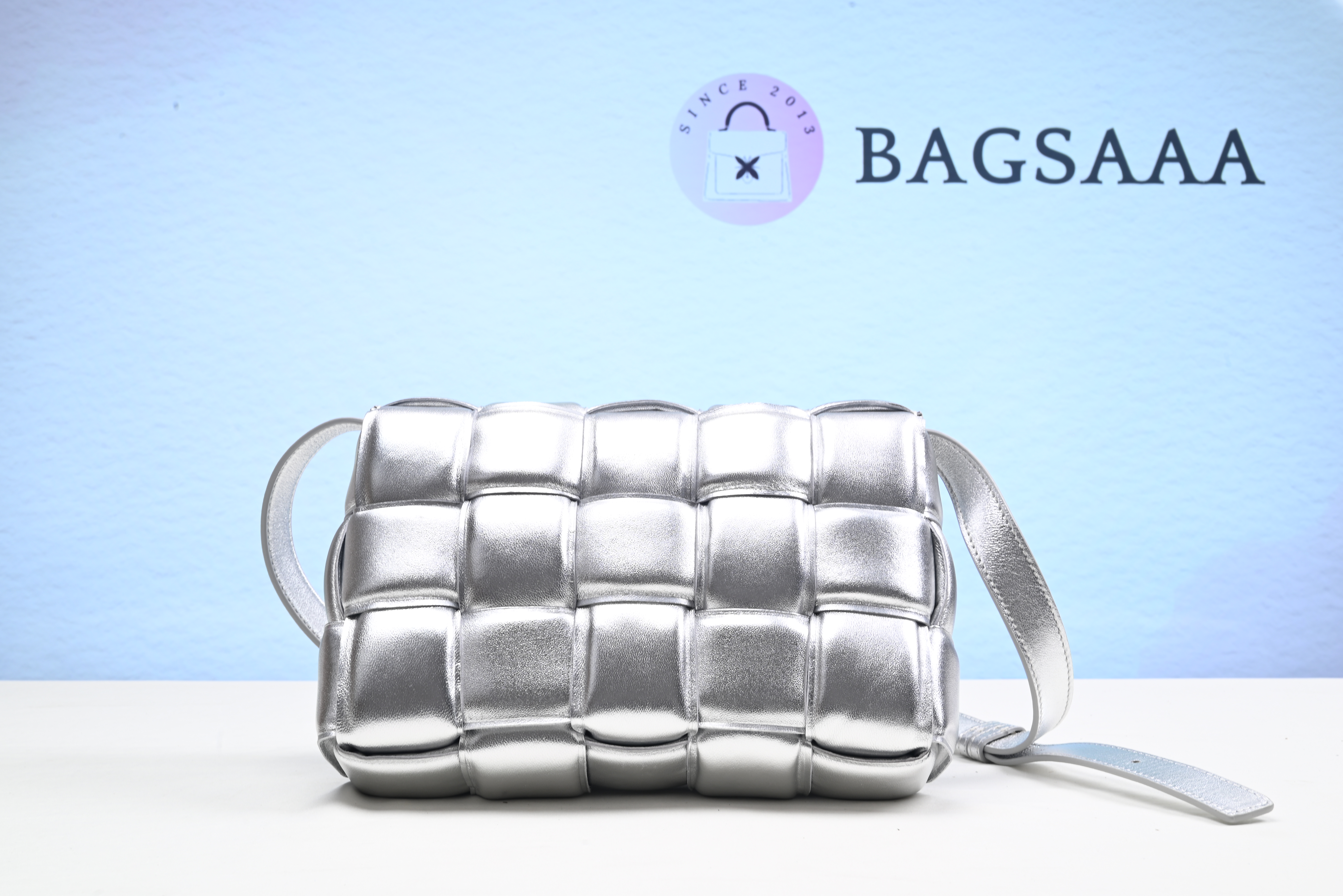 Bagsaaa B0tt*ga Ven*ta Cassette Silver 26cm