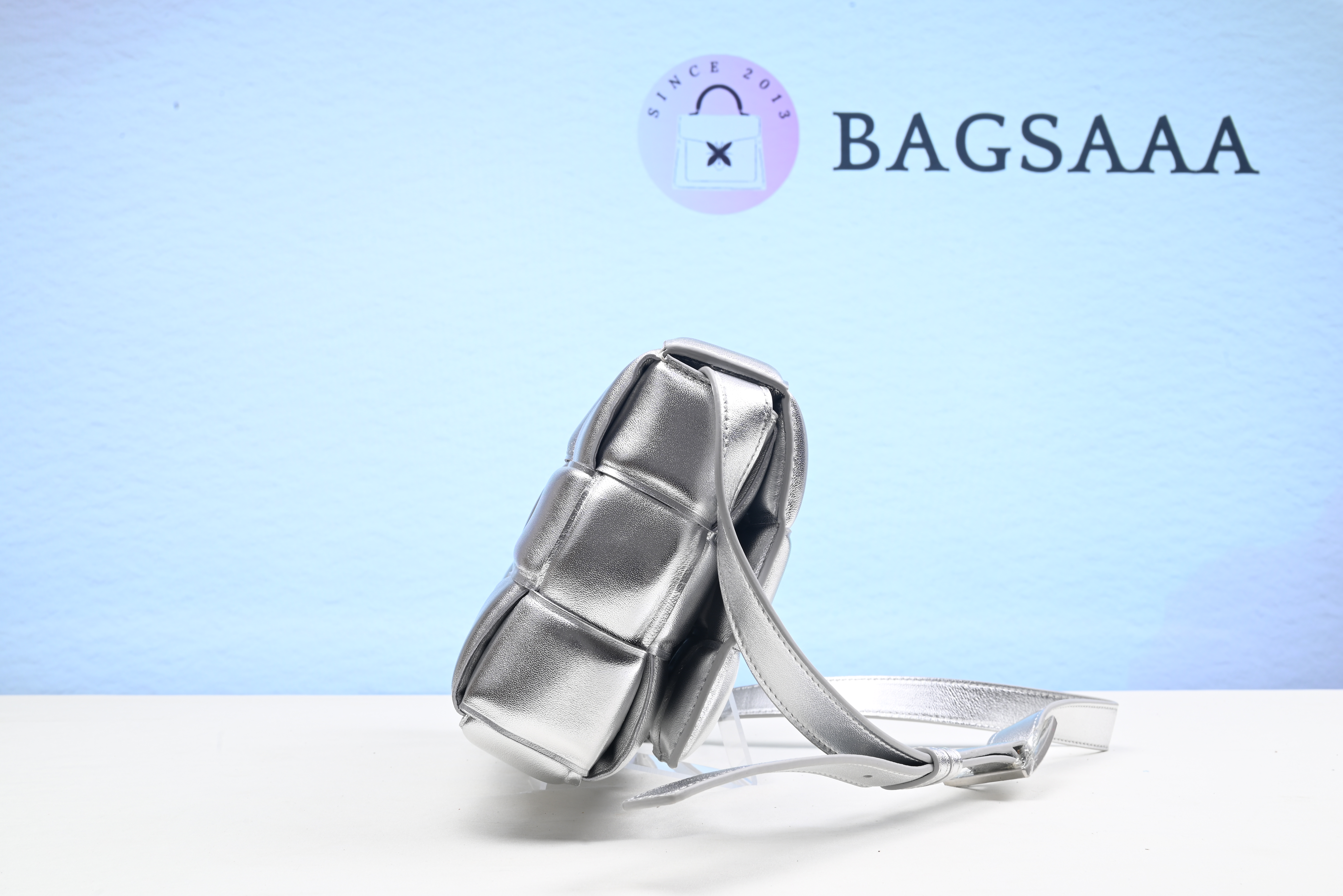 Bagsaaa B0tt*ga Ven*ta Cassette Silver 26cm