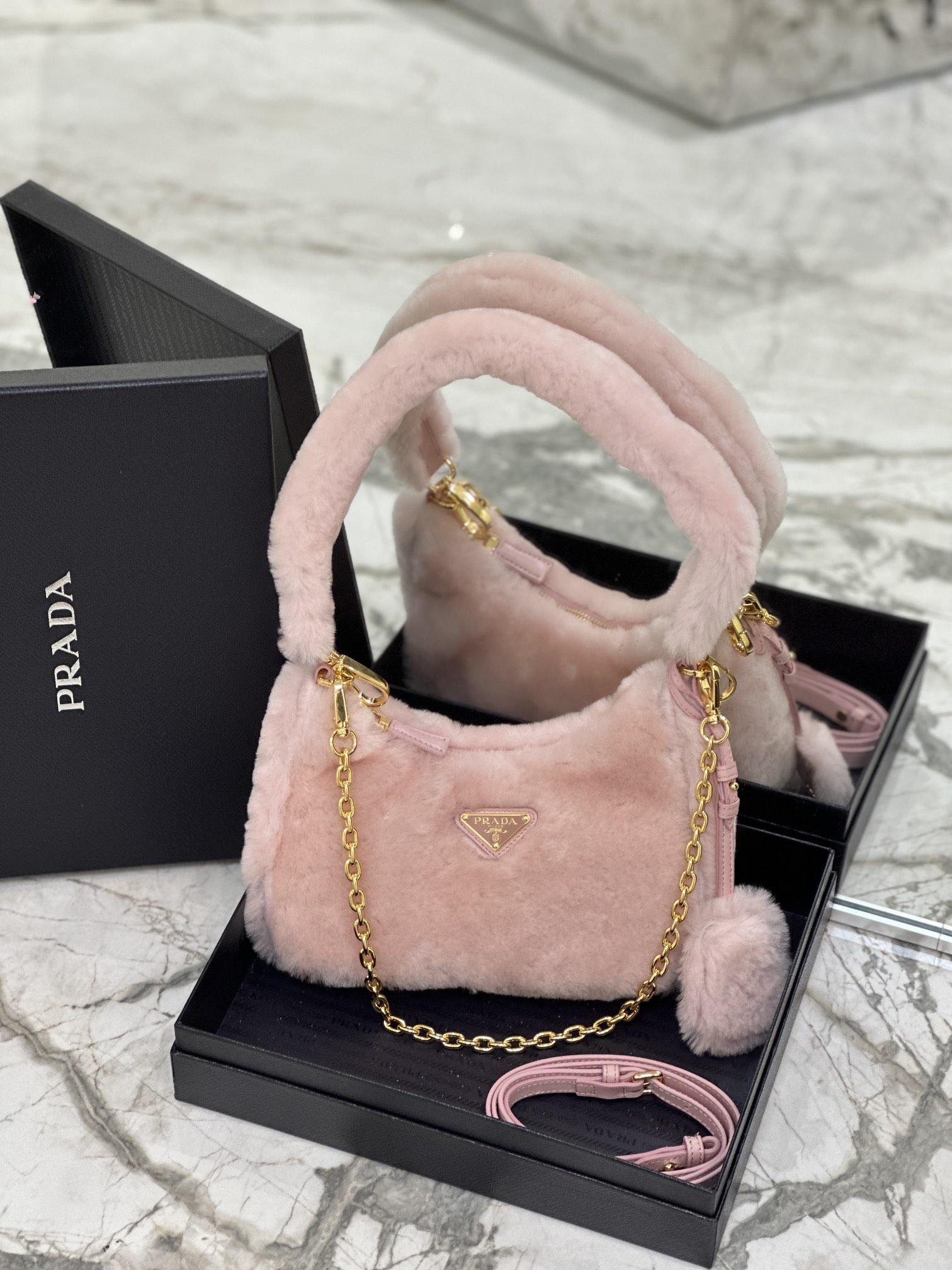 Bagsaaa Pra*a Re-Edition 2005 shearling shoulder bag pink 22x18x6cm