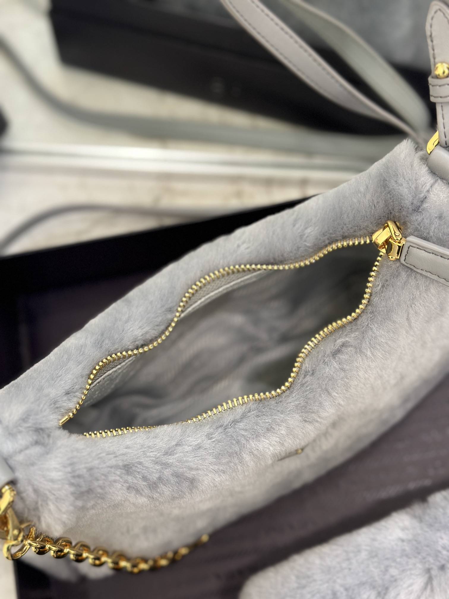 Bagsaaa Pra*a Re-Edition 2005 shearling shoulder bag grey 22x18x6cm