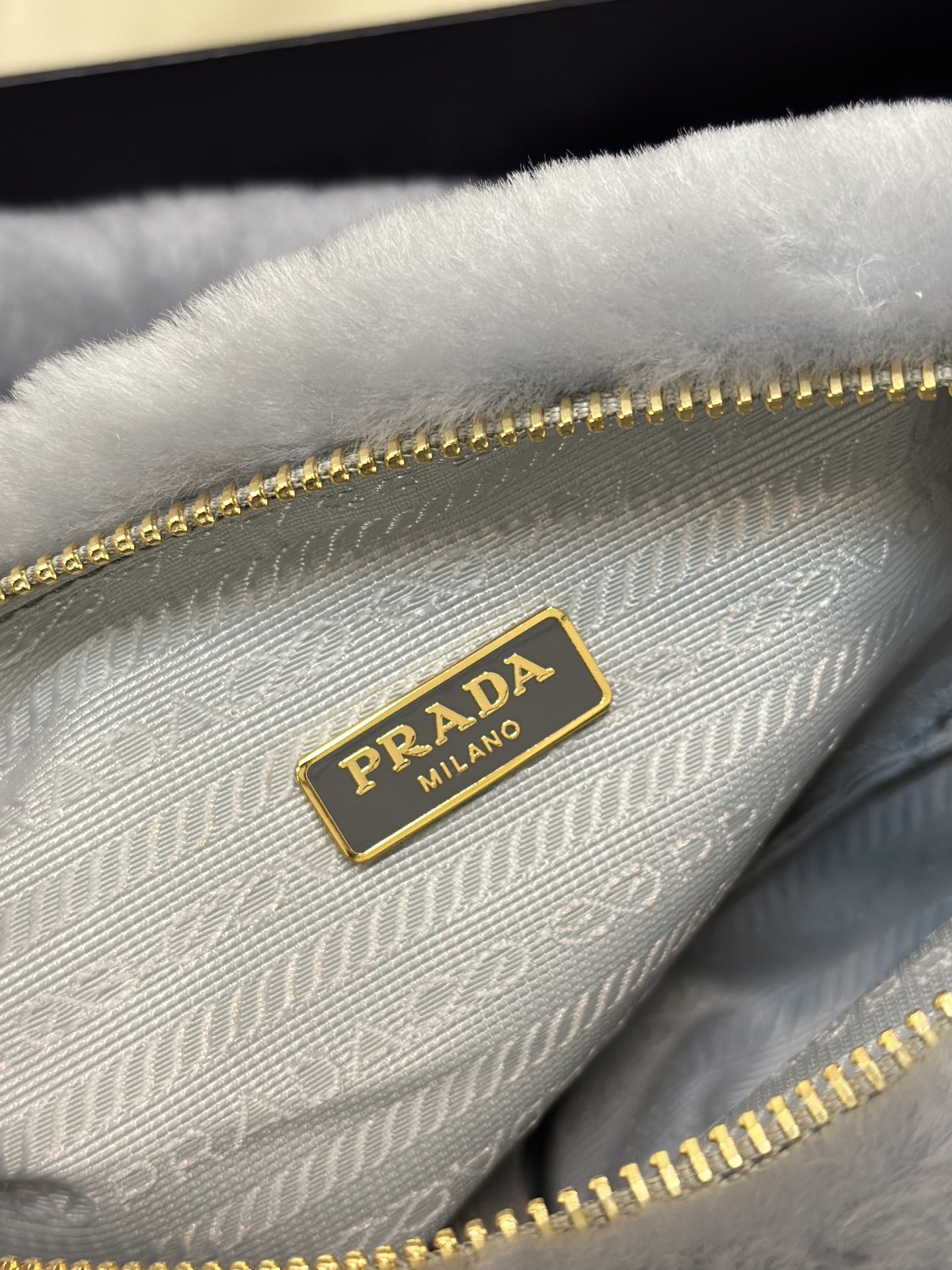 Bagsaaa Pra*a Triangle Shearling Bag Grey - 24x14.5x5cm