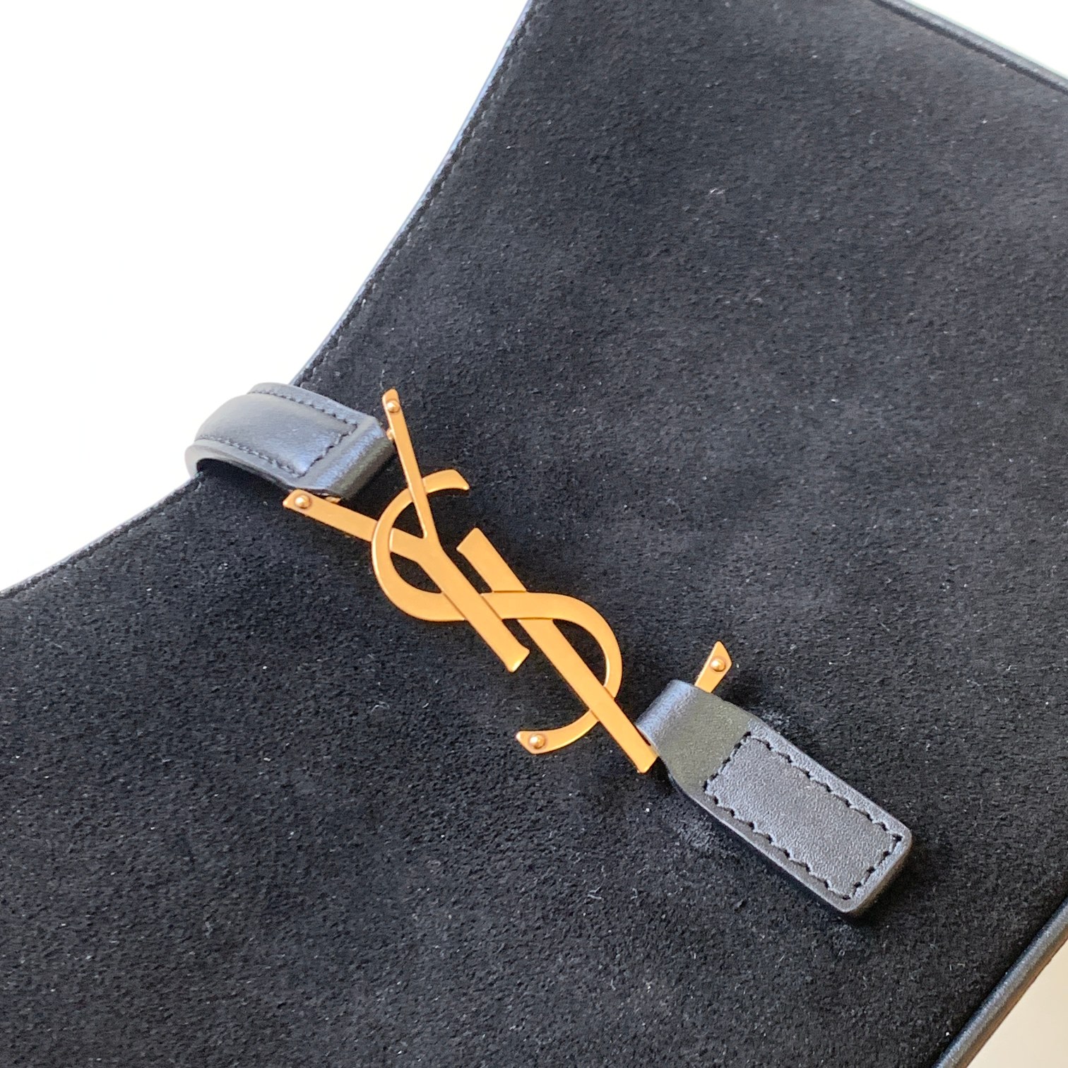 Bagsaaa Y51 LE 5 À 7 in black suede leather - 23 X 16 X 6,5 CM