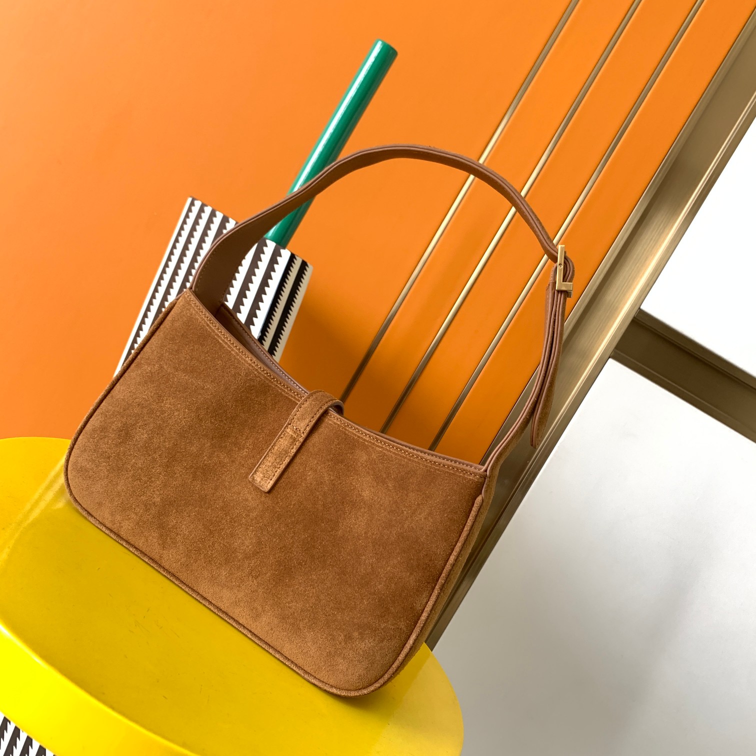 Bagsaaa Y51 LE 5 À 7 in brown suede leather - 23 X 16 X 6,5 CM