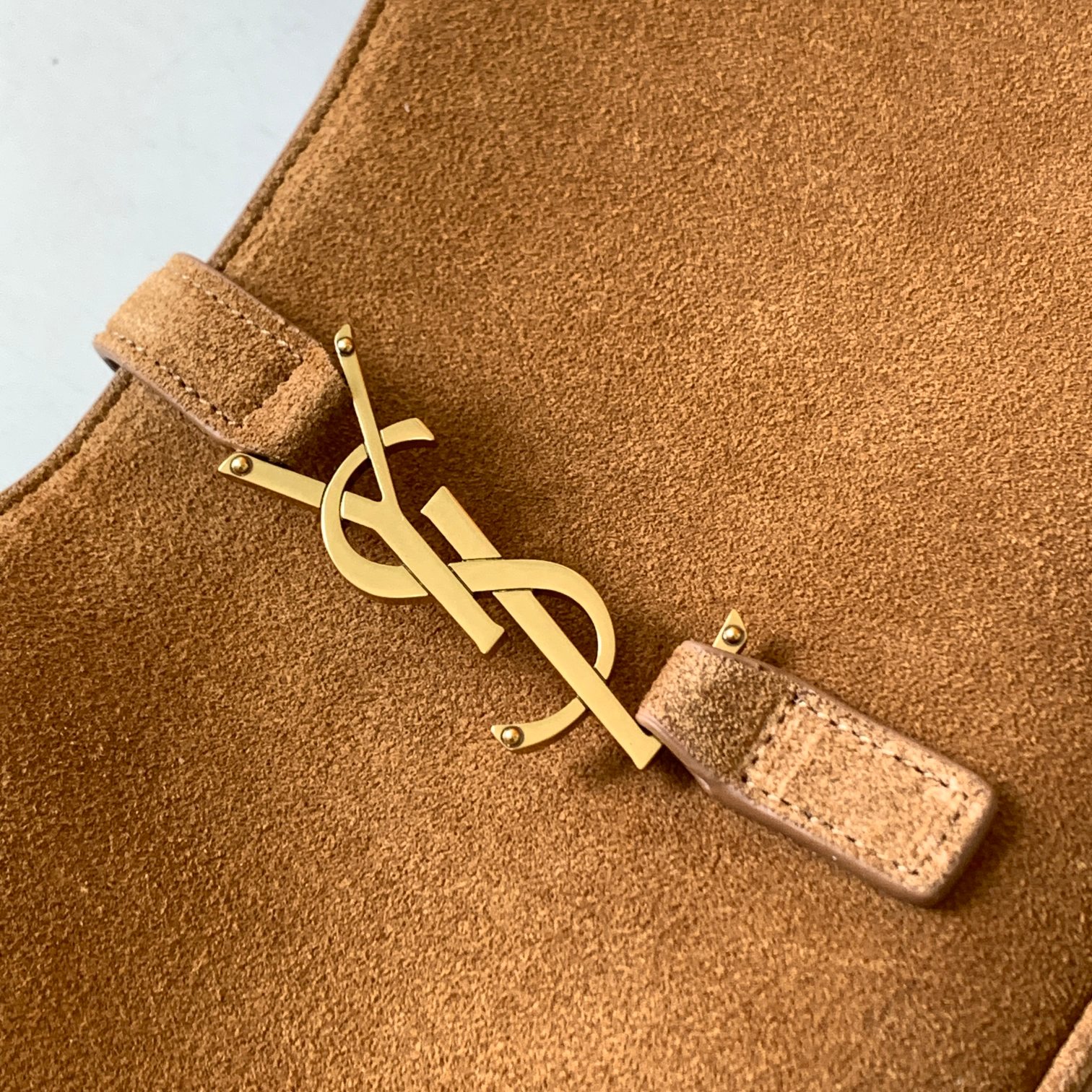 Bagsaaa Y51 LE 5 À 7 in brown suede leather - 23 X 16 X 6,5 CM