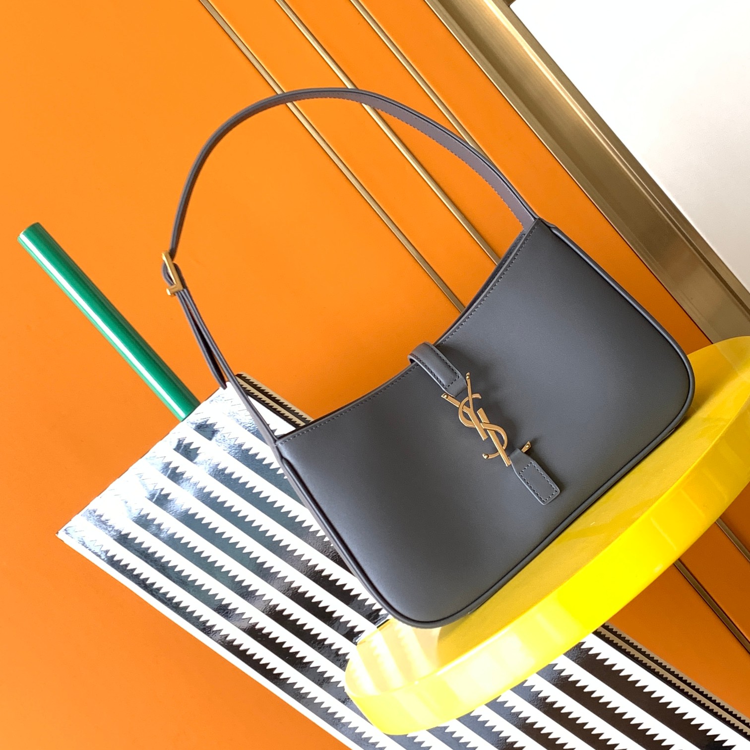 Bagsaaa Y51 LE 5 À 7 in grey smooth leather - 23 X 16 X 6,5 CM