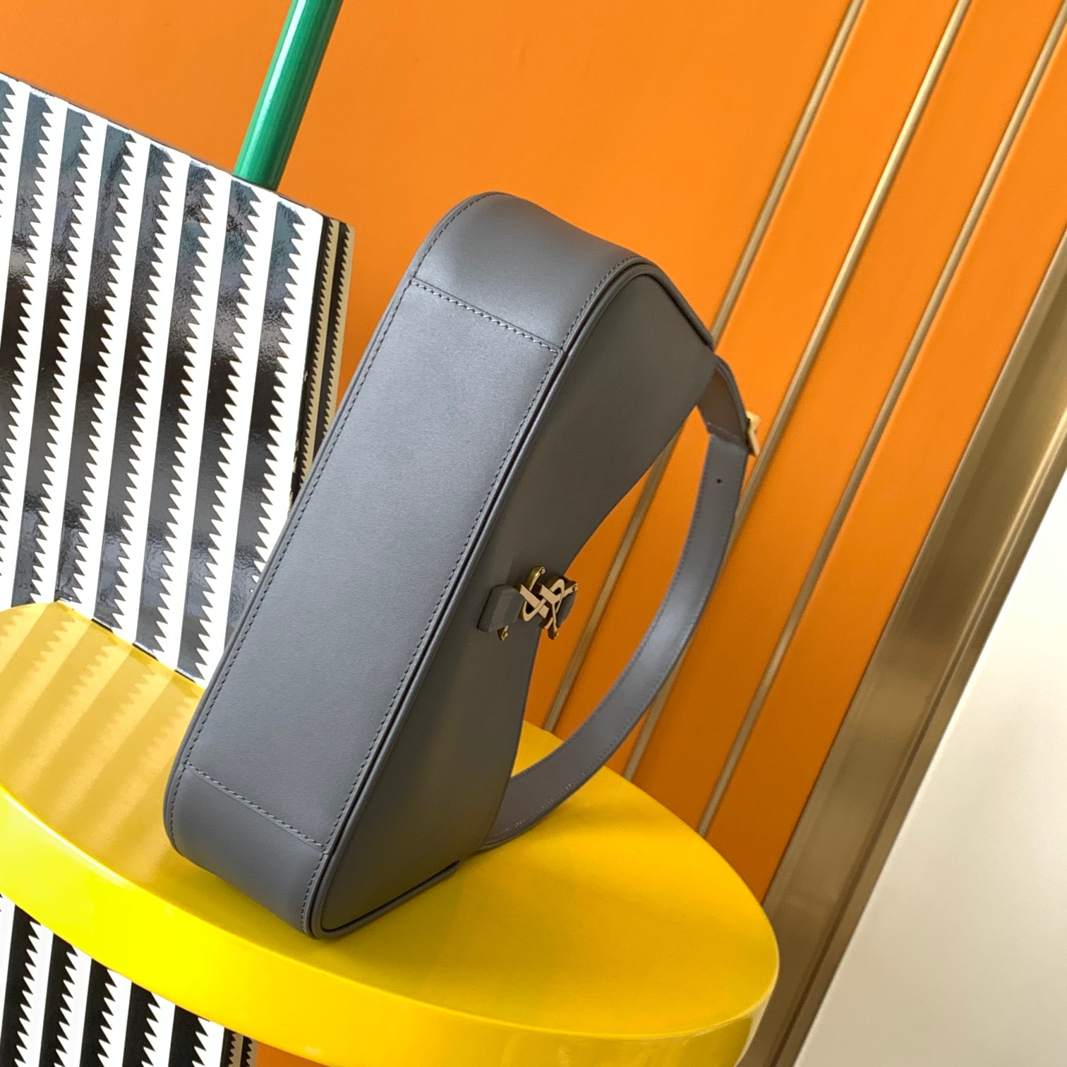 Bagsaaa Y51 LE 5 À 7 in grey smooth leather - 23 X 16 X 6,5 CM