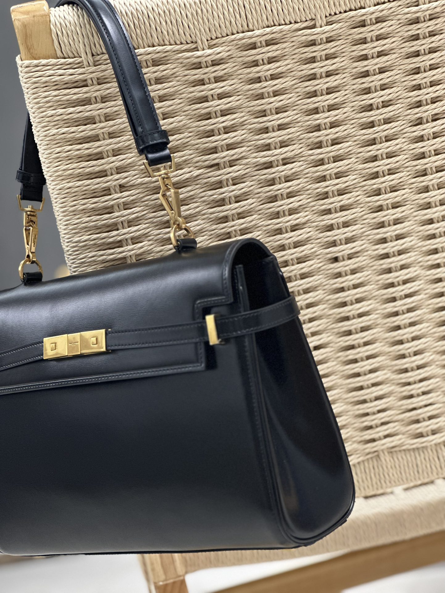 Bagsaaa Y51 Manhattan Medium Leather Top-handle Bag - 32×23×10.5cm