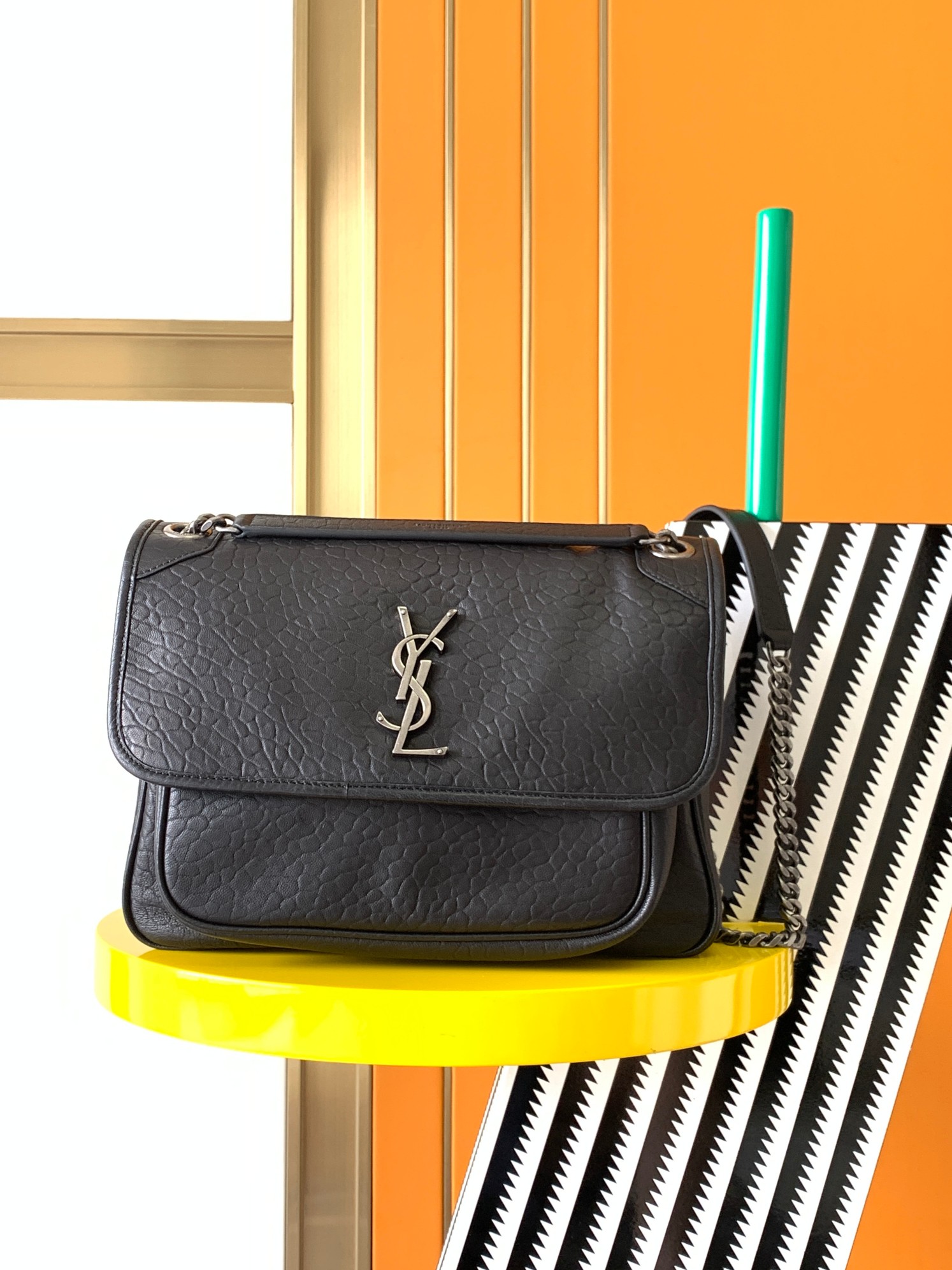 Bagsaaa Y51 Medium Niki Grained Lambskin Leather In Black - 28X20X8.5CM