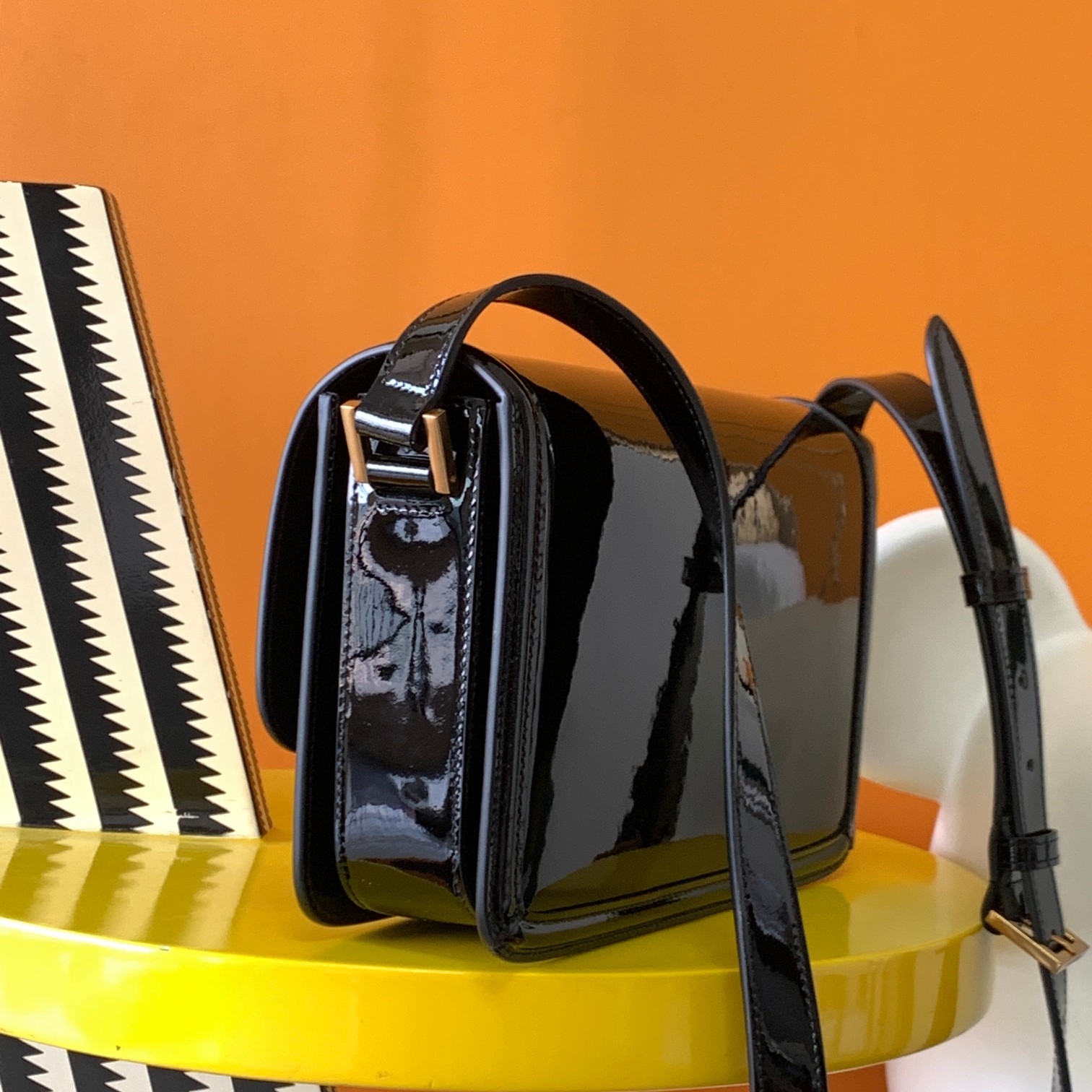 Bagsaaa Y51 Solferino Medium Satchel in patent leather black - 23 X 16 X 6 CM