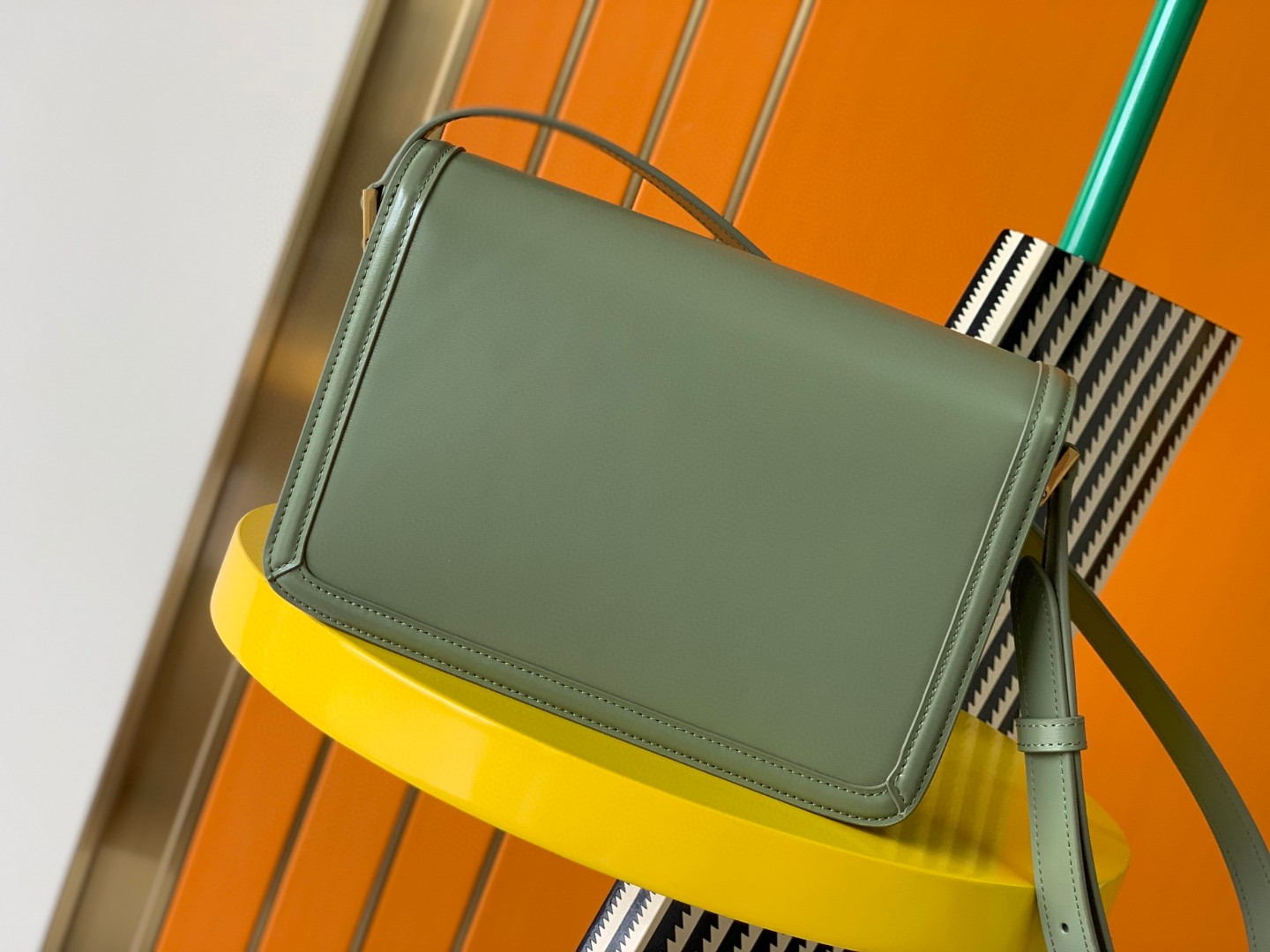 Bagsaaa Y51 Solferino Medium Satchel in box green leather - 23 X 16 X 6 CM
