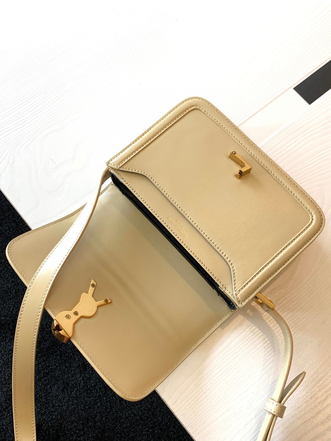 Bagsaaa Y51 Solferino Small Satchel in box beige leather - 19 X 13 X 5 CM