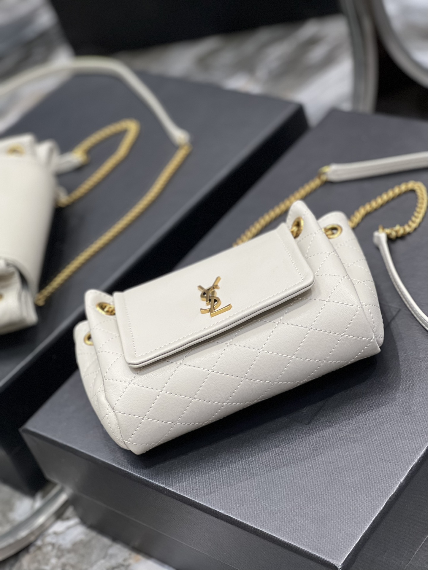 Bagsaaa Mini Nolita White - 18x13x6cm