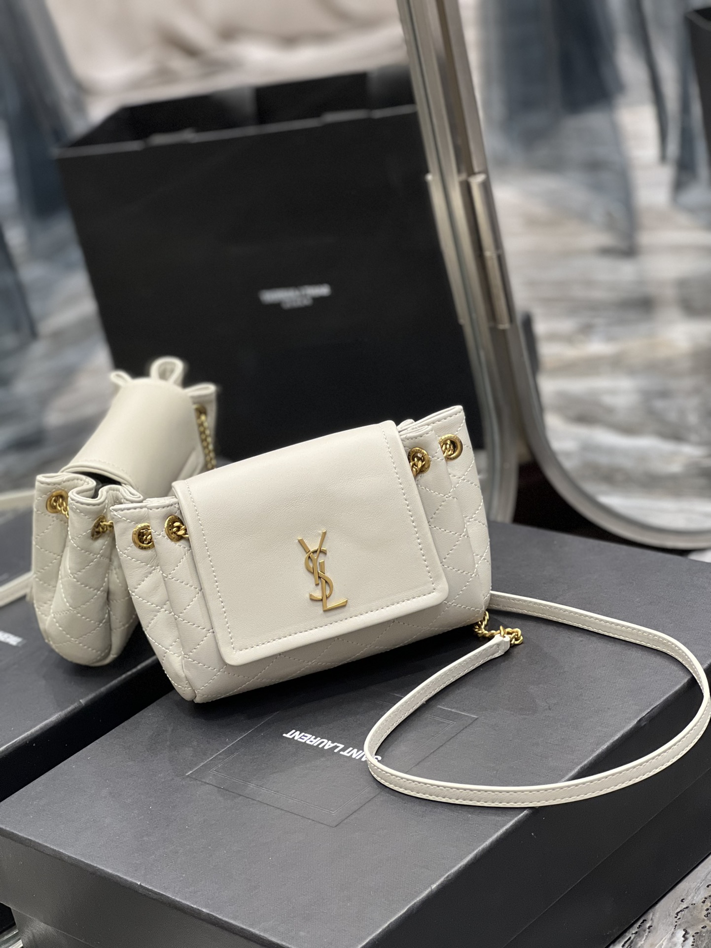 Bagsaaa Mini Nolita White - 18x13x6cm