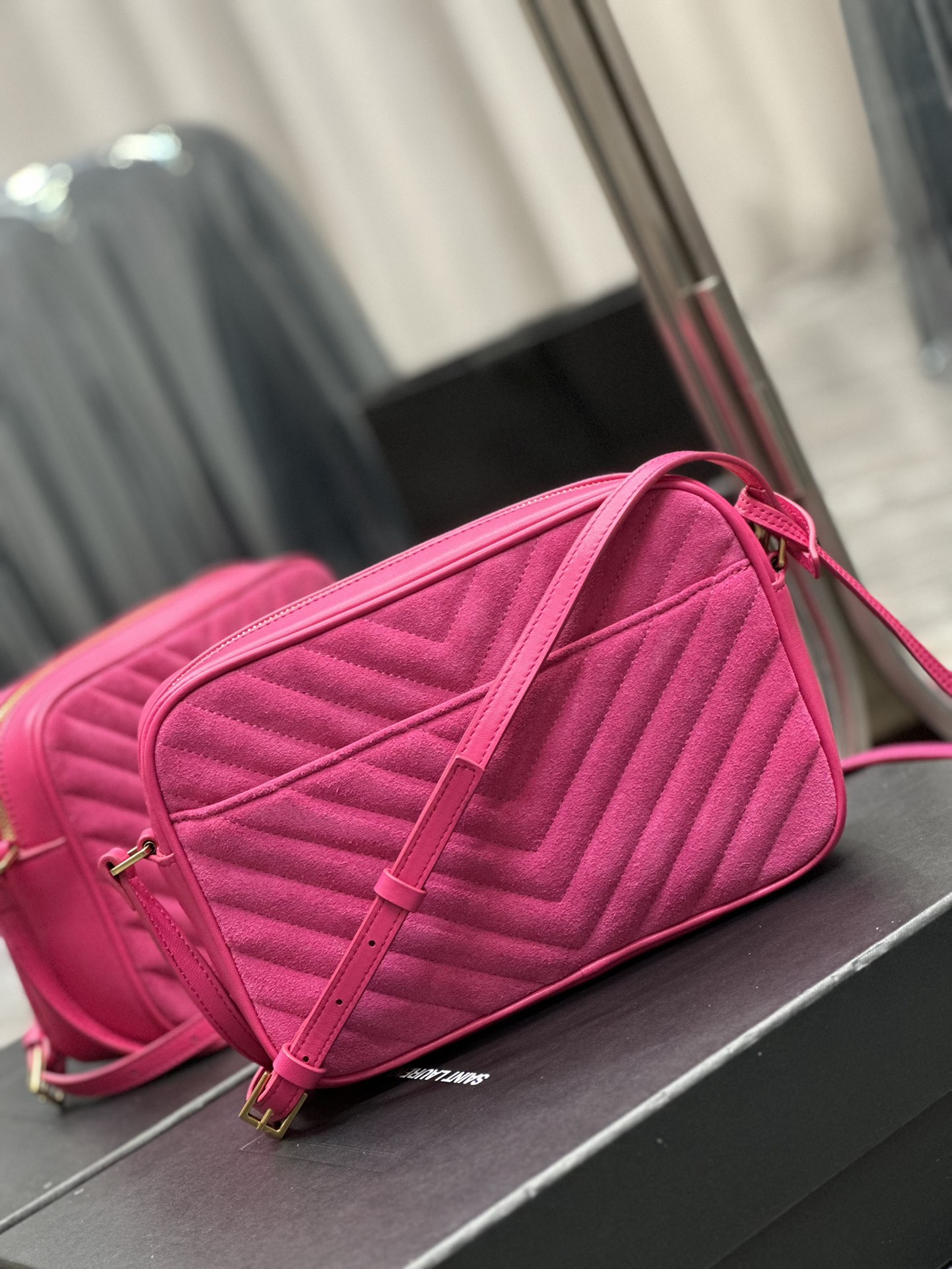 Bagsaaa Y51 Lou Camera Bag In Suede Pink - 23x16x6cm