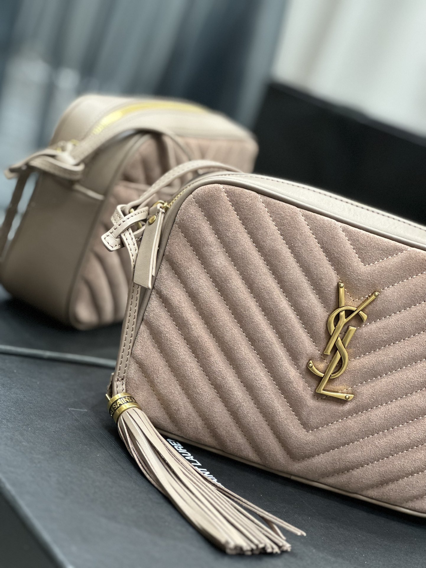 Bagsaaa Y51 Lou Camera Bag In Suede Light Pink - 23x16x6cm