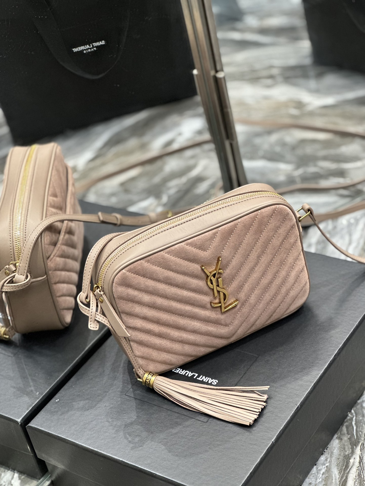 Bagsaaa Y51 Lou Camera Bag In Suede Light Pink - 23x16x6cm