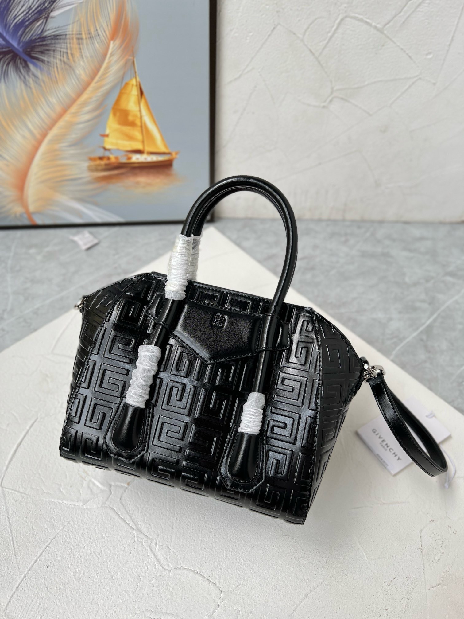 Bagsaaa Givenchy Antigona Lock Tote Bag Black Box Leather - 23*27*13cm