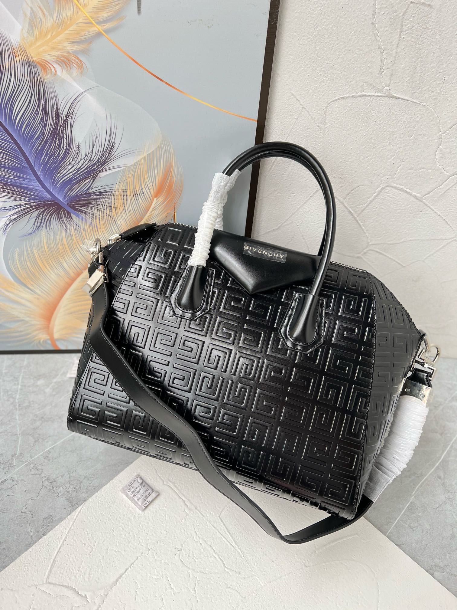 Bagsaaa Givenchy Antigona Tote Bag Black Box Leather - 33cm