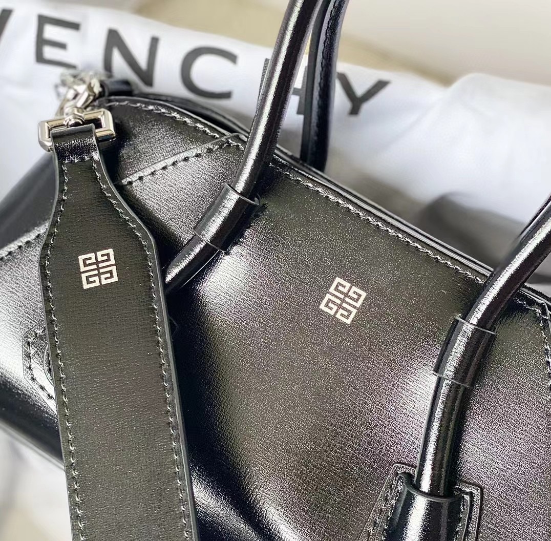 Bagsaaa Givenchy Antigona Strectch Black Bag - 22*12*8cm